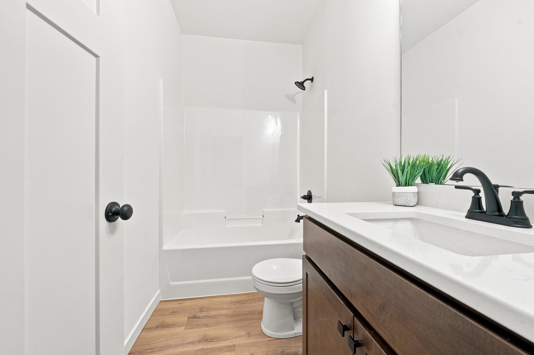 2026 single family home for sale at 1726 Donway Place NE in Alexandria, MN — 3 bed, 2 bath (photo 21 of 31)