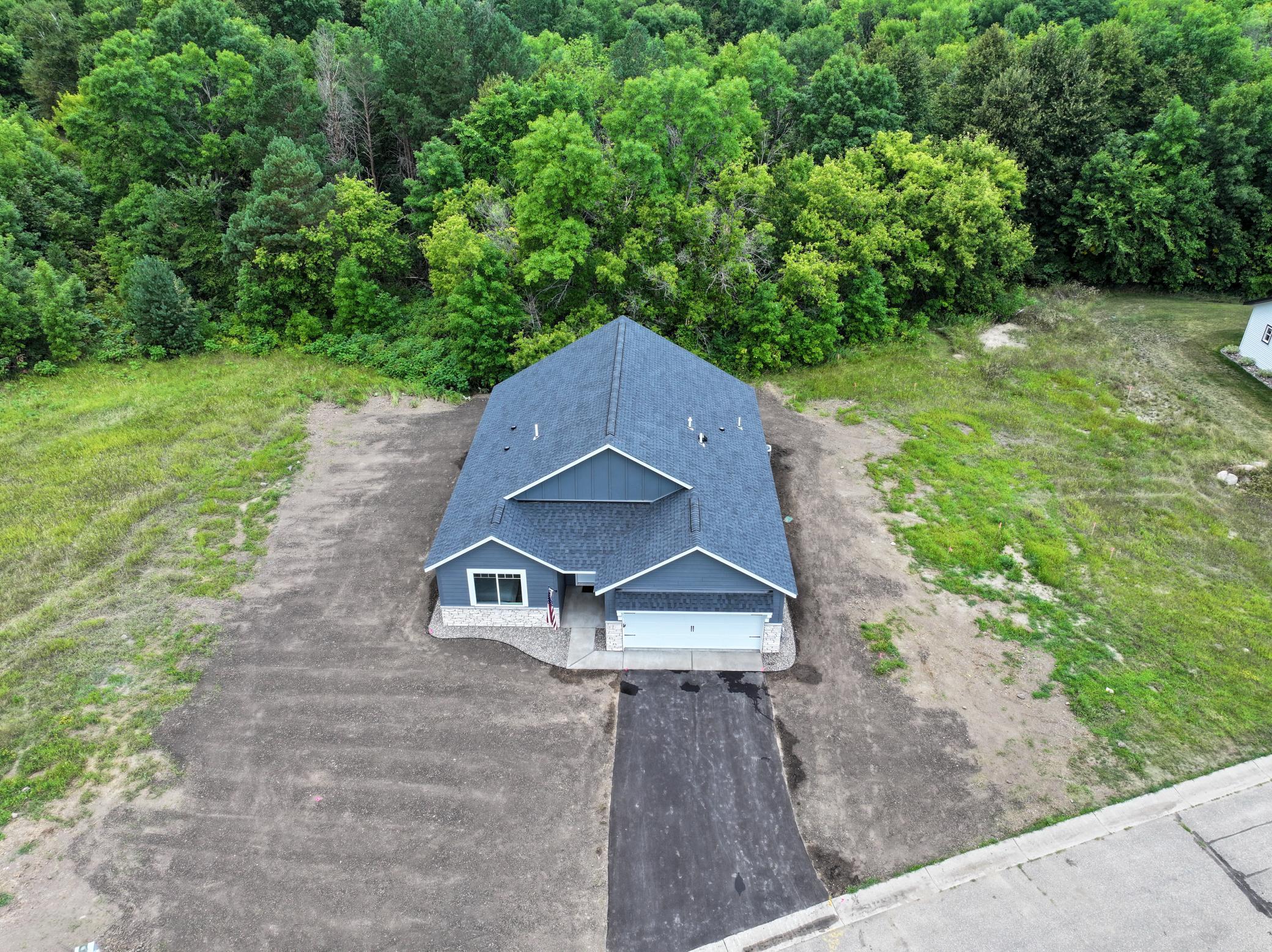 2026 single family home for sale at 1726 Donway Place NE in Alexandria, MN — 3 bed, 2 bath (photo 29 of 31)