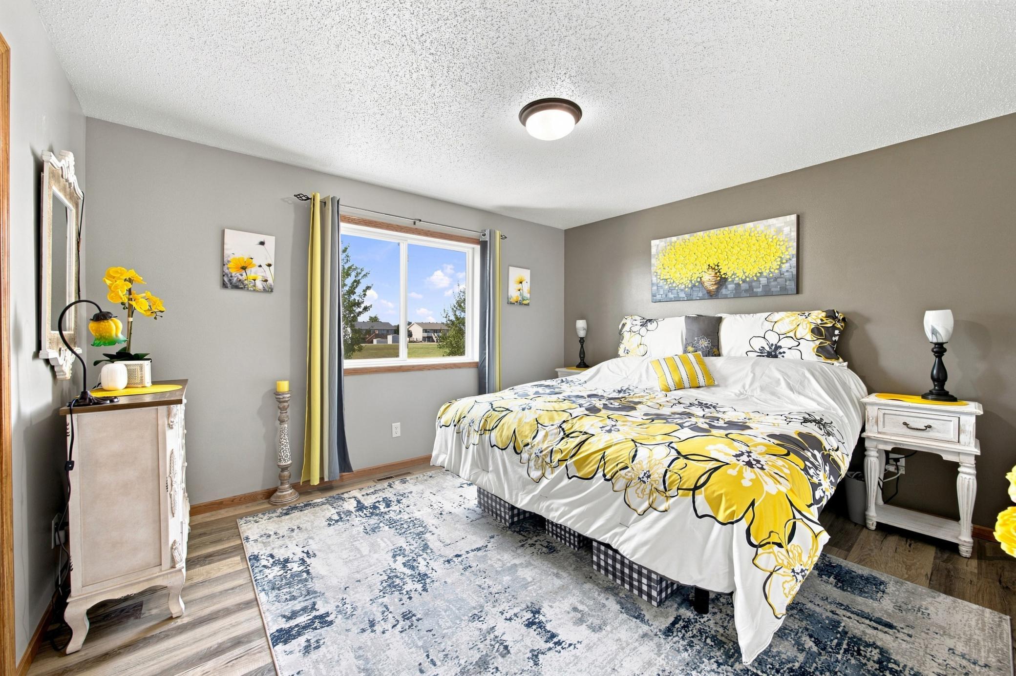 2008 single family home for sale at 4801 Lavonne Court S in Fargo, ND — 4 bed, 3 bath (photo 14 of 39)