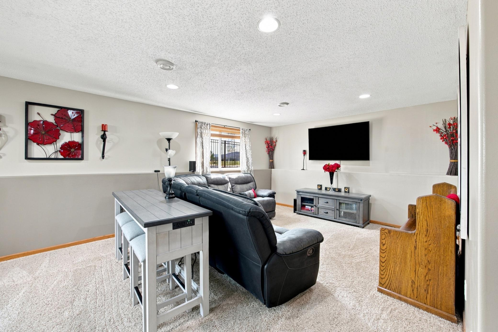 2008 single family home for sale at 4801 Lavonne Court S in Fargo, ND — 4 bed, 3 bath (photo 20 of 39)