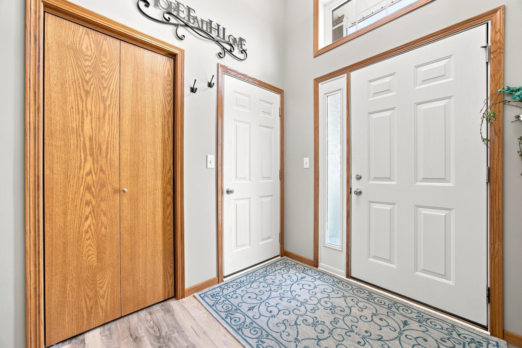 2008 single family home for sale at 4801 Lavonne Court S in Fargo, ND — 4 bed, 3 bath (photo 5 of 39)