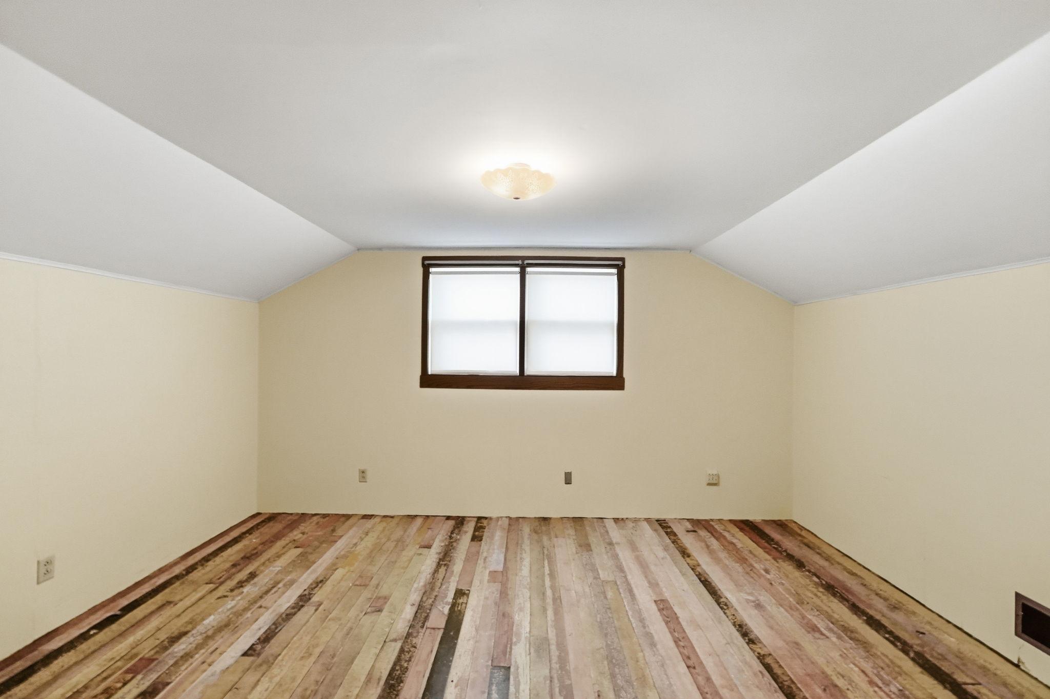 1018 8th Avenue E, Alexandria MN 56308 - Photo 27 of 34