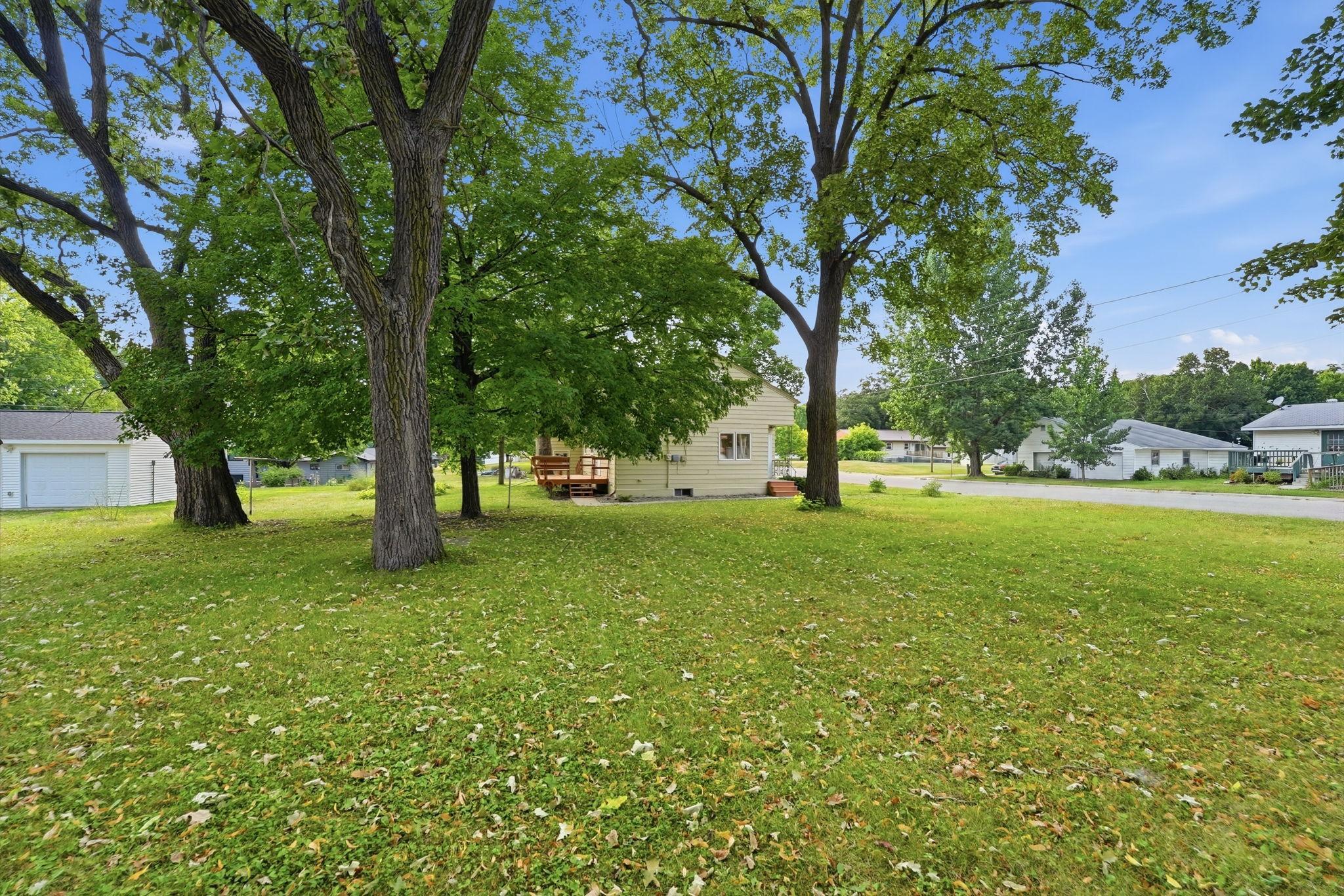 1018 8th Avenue E, Alexandria MN 56308 - Photo 31 of 34