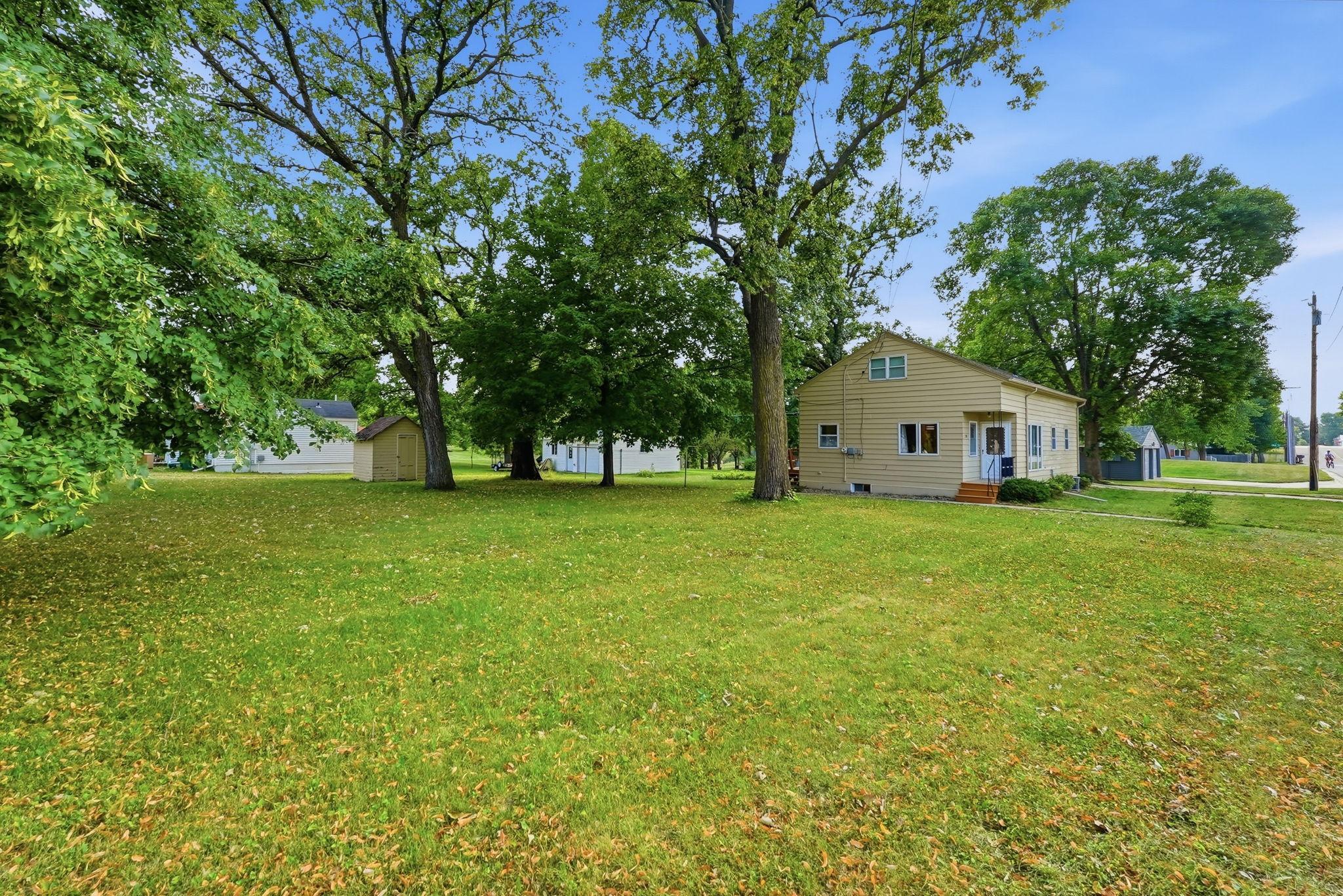 1018 8th Avenue E, Alexandria MN 56308 - Photo 32 of 34