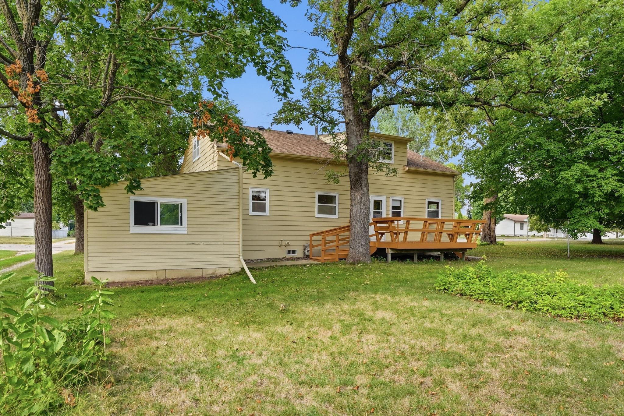 1018 8th Avenue E, Alexandria MN 56308 - Photo 33 of 34
