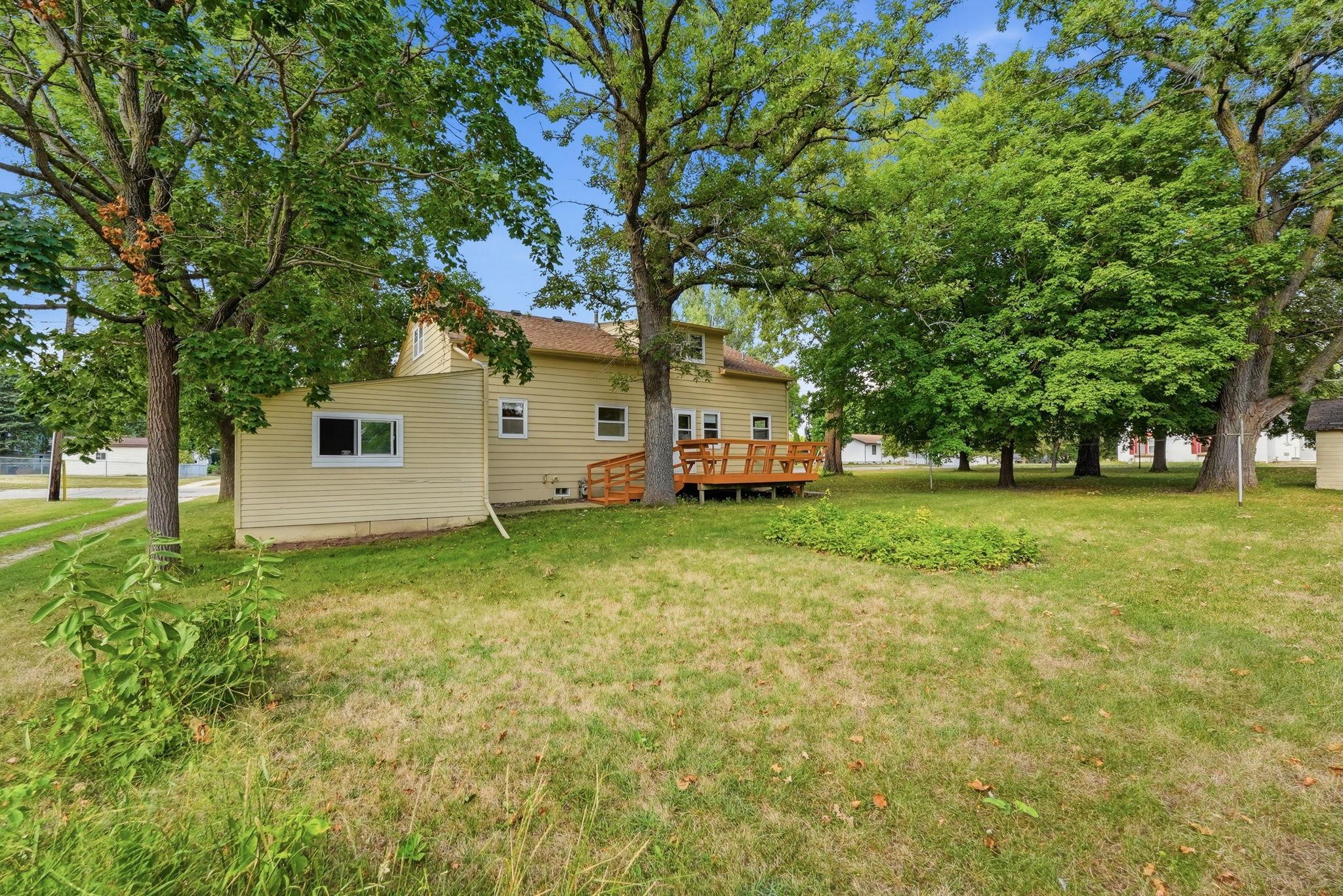 1018 8th Avenue E, Alexandria MN 56308 - Photo 34 of 34