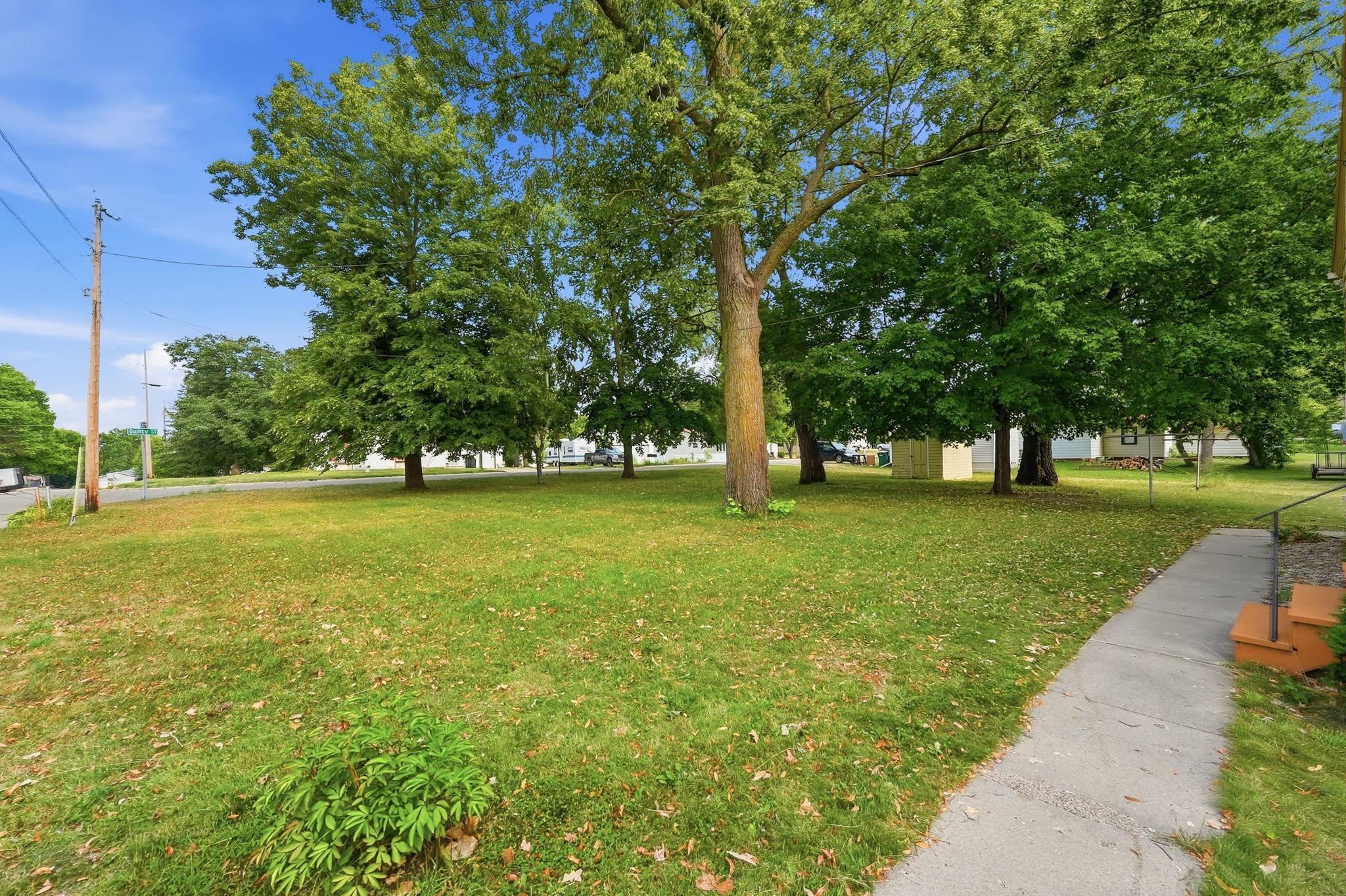 1018 8th Avenue E, Alexandria MN 56308 - Photo 6 of 34