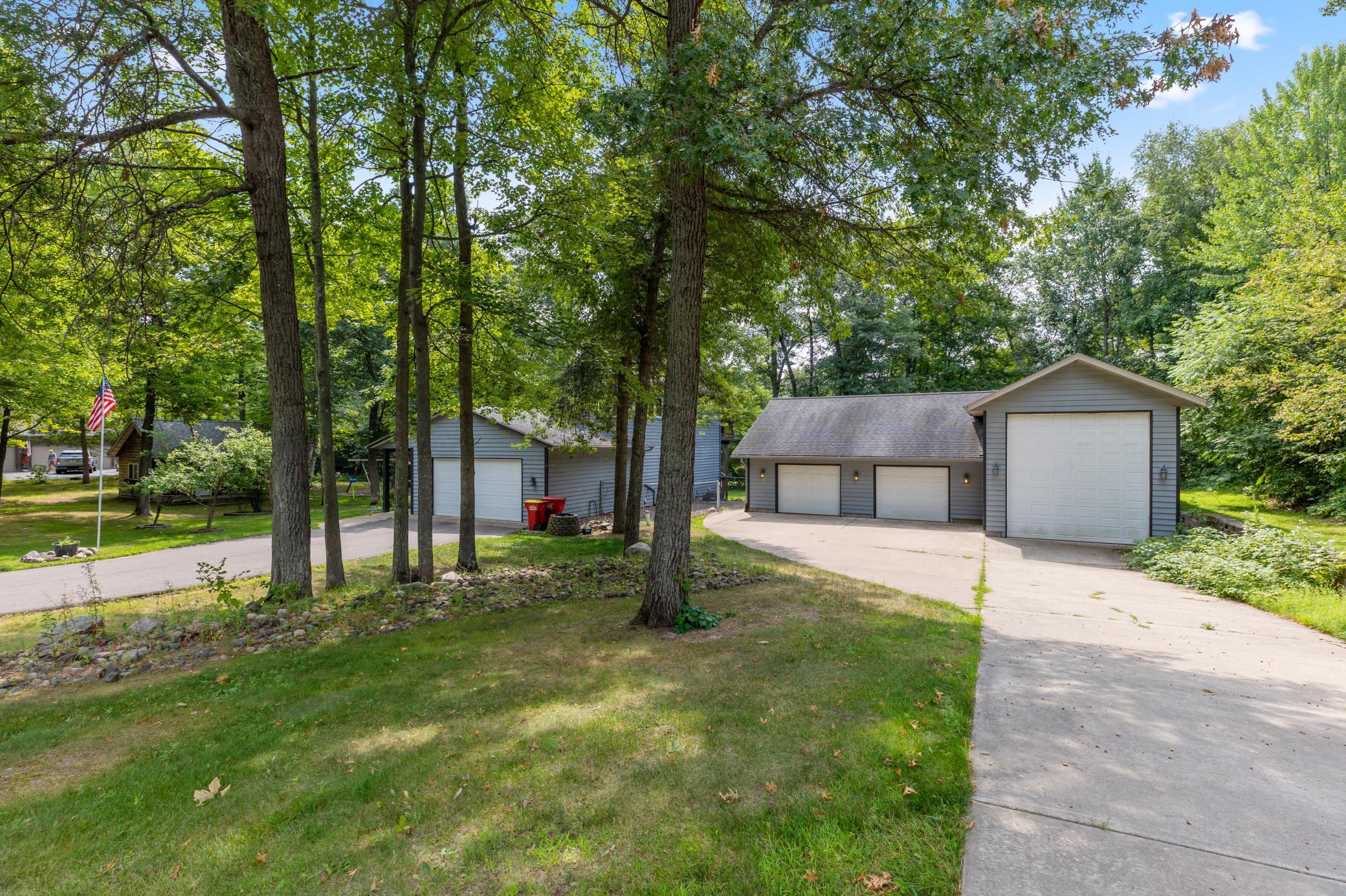 1994 single family home for sale at 8459 Dove Street in Pequot Lakes, MN — 4 bed, 4 bath (photo 2 of 48)