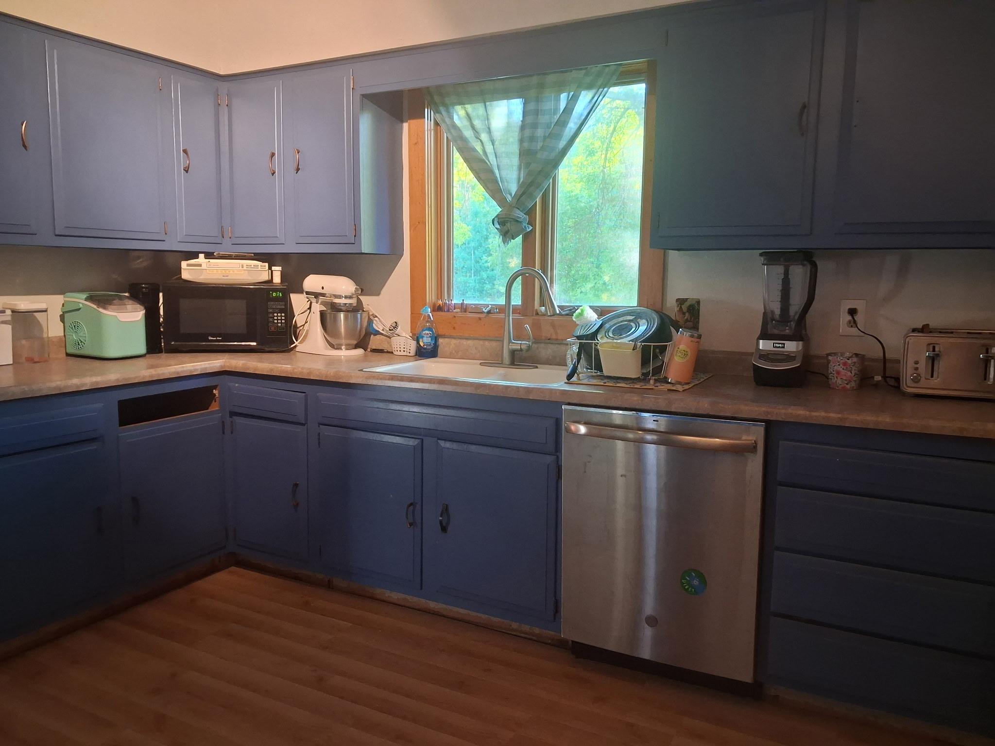 1980 single family home for sale at 6853 County 39 NE in Longville, MN — 4 bed, 2 bath (photo 3 of 9)