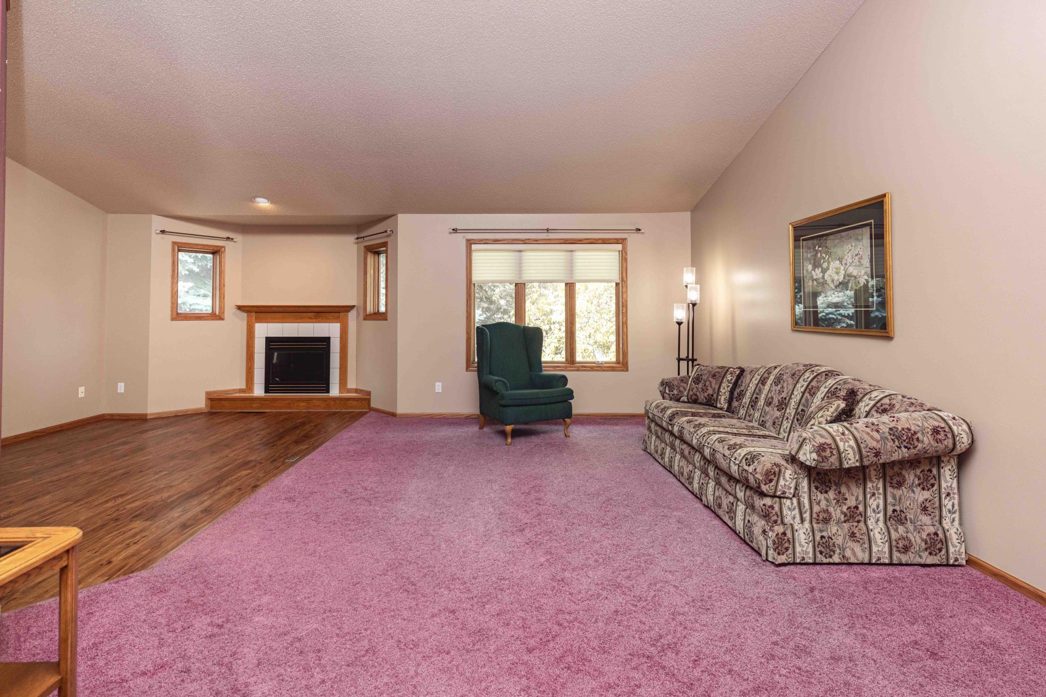 1996 single family home for sale at 811 4th Avenue NE in Barnesville, MN — 5 bed, 3 bath (photo 22 of 55)