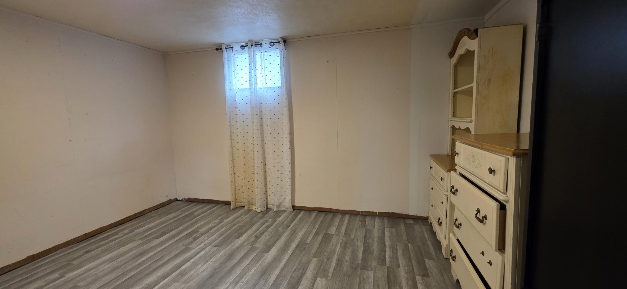 705 5th Street SW, Valley City ND 58072 - Photo 23 of 35