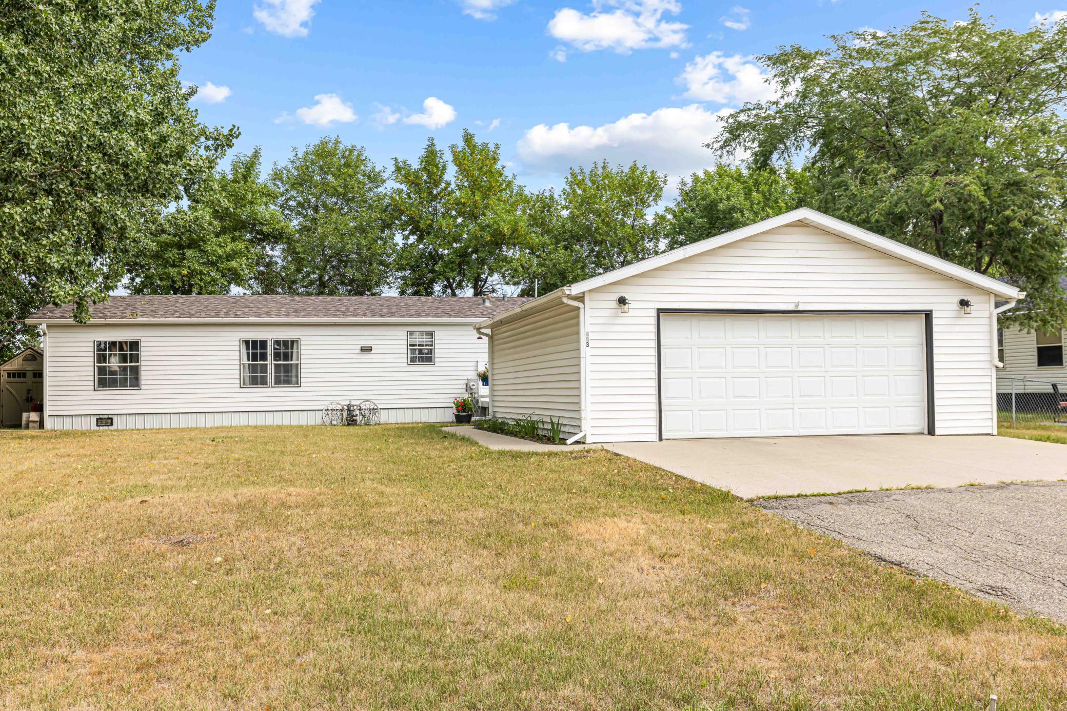 403 11th Avenue NW, West Fargo ND 58078 - Photo 2 of 30
