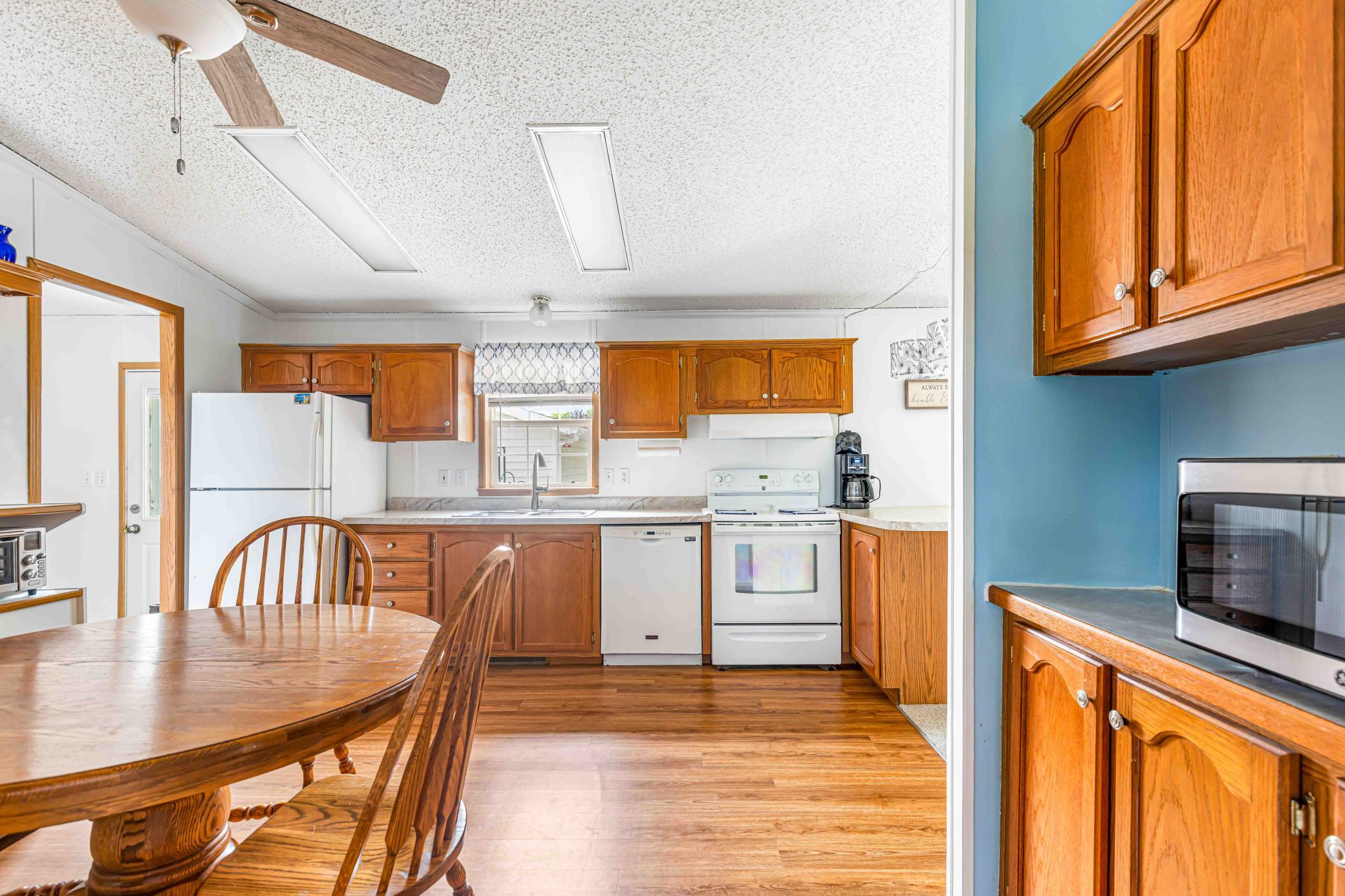 403 11th Avenue NW, West Fargo ND 58078 - Photo 5 of 30