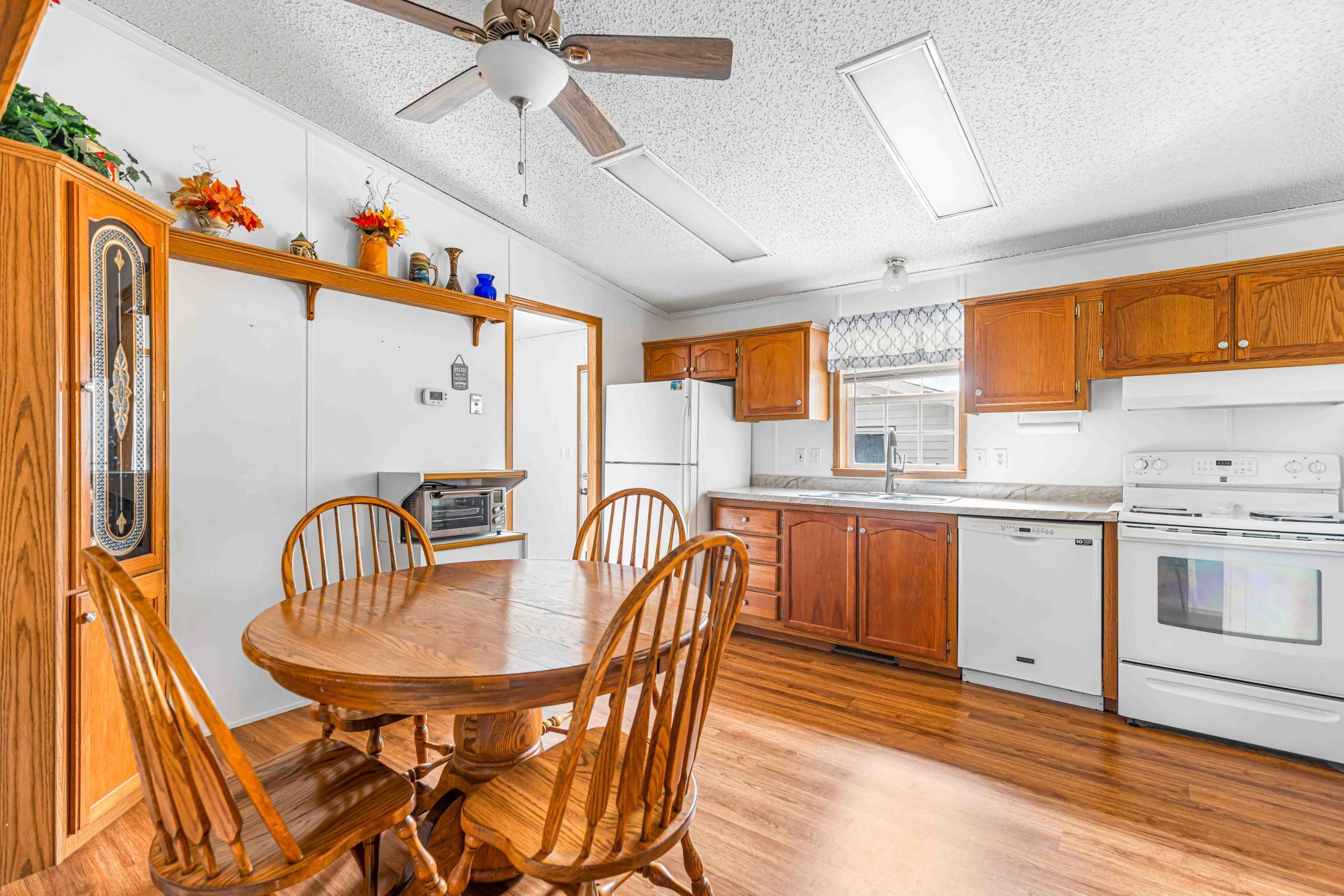 403 11th Avenue NW, West Fargo ND 58078 - Photo 6 of 30