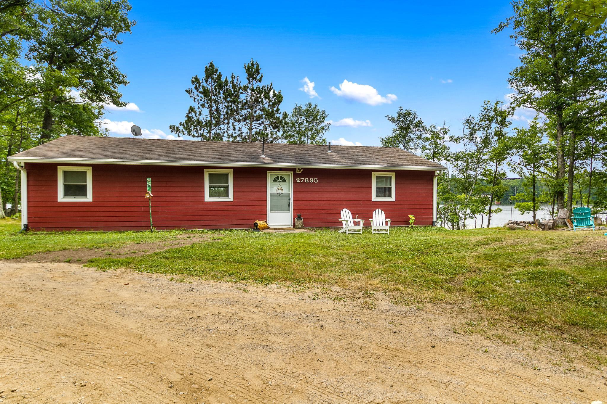 1969 single family home for sale at 27895 438th Lane in Palisade, MN — 3 bed, 1 bath (photo 2 of 25)