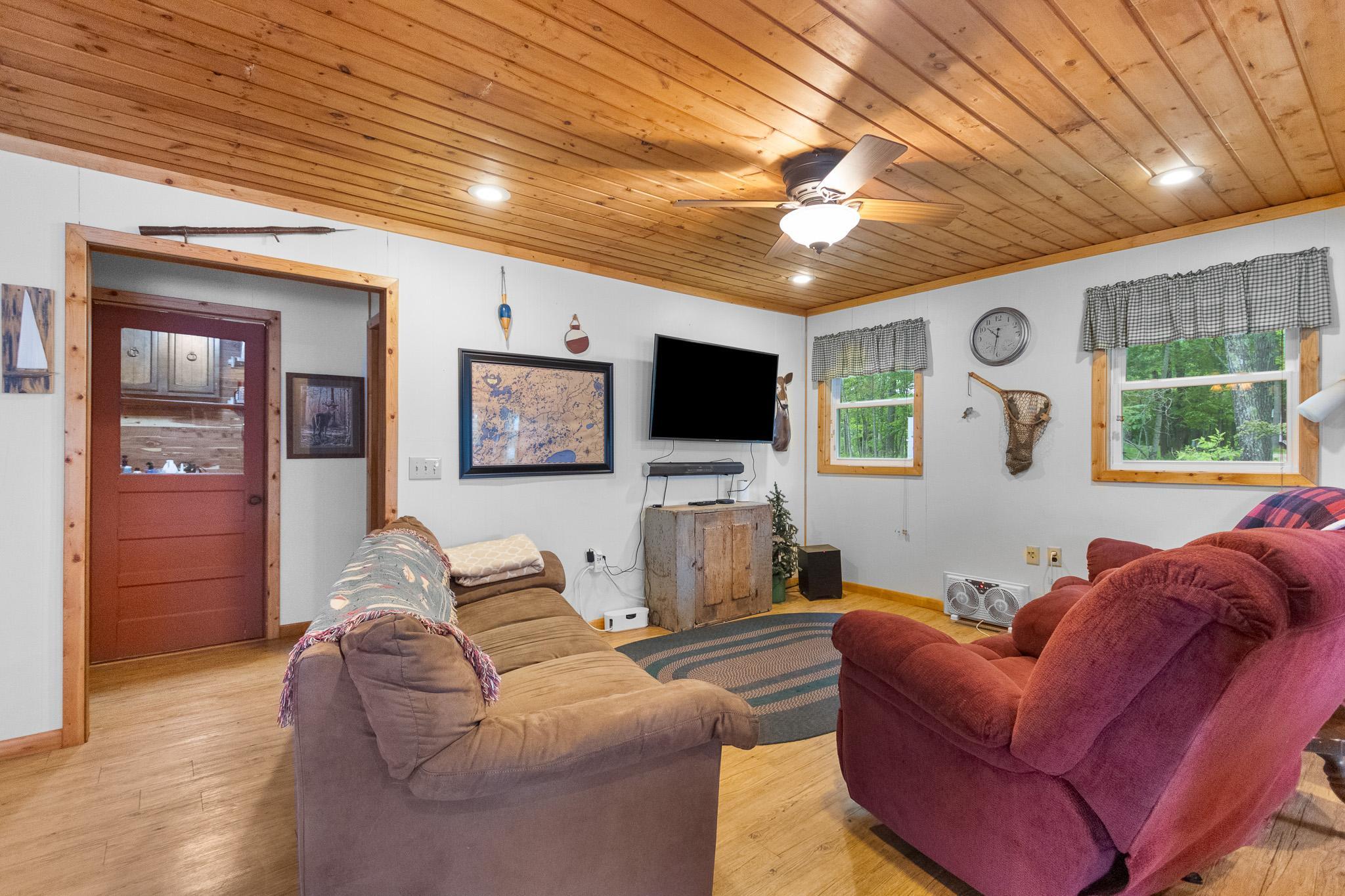 1969 single family home for sale at 27895 438th Lane in Palisade, MN — 3 bed, 1 bath (photo 12 of 25)