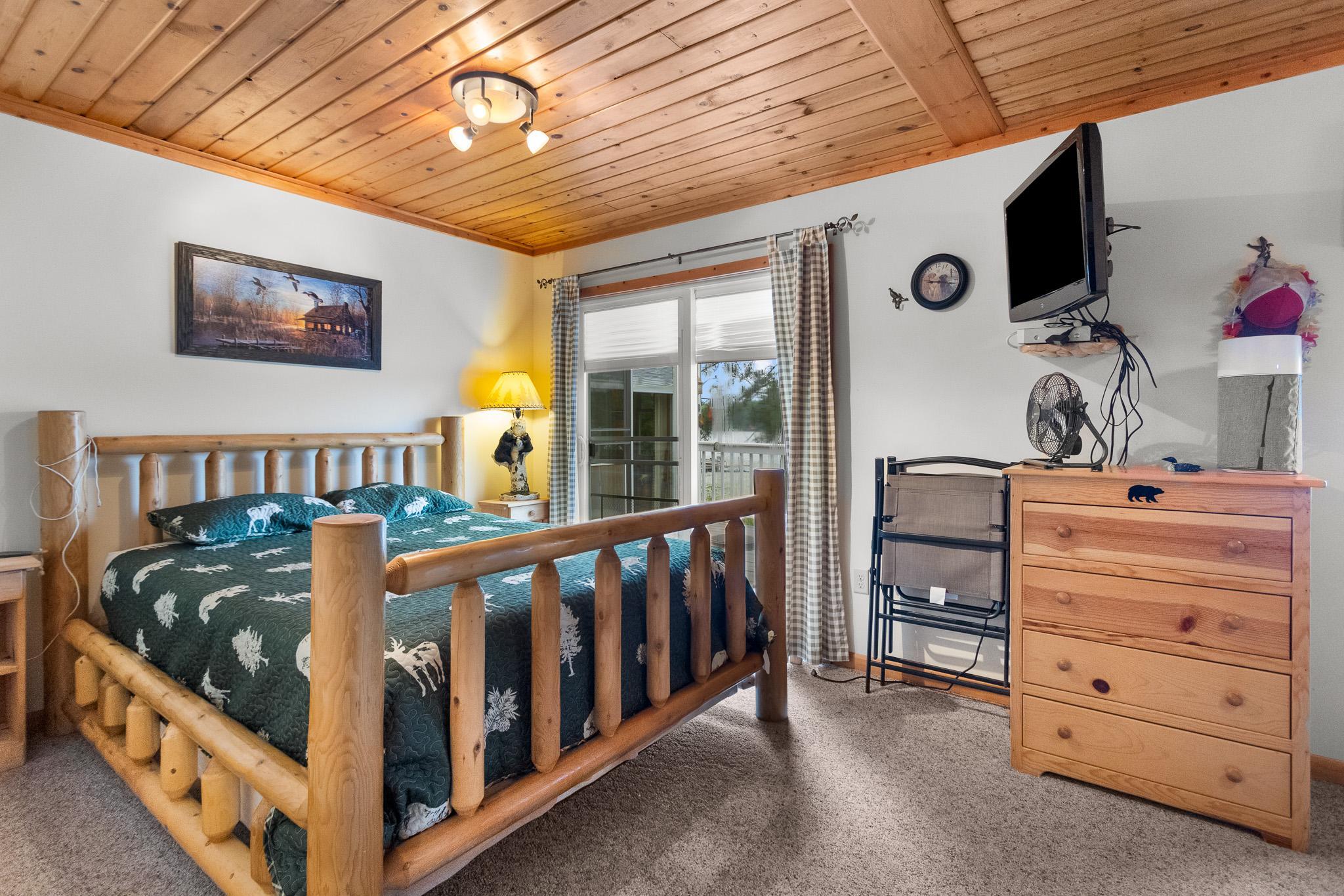1969 single family home for sale at 27895 438th Lane in Palisade, MN — 3 bed, 1 bath (photo 13 of 25)