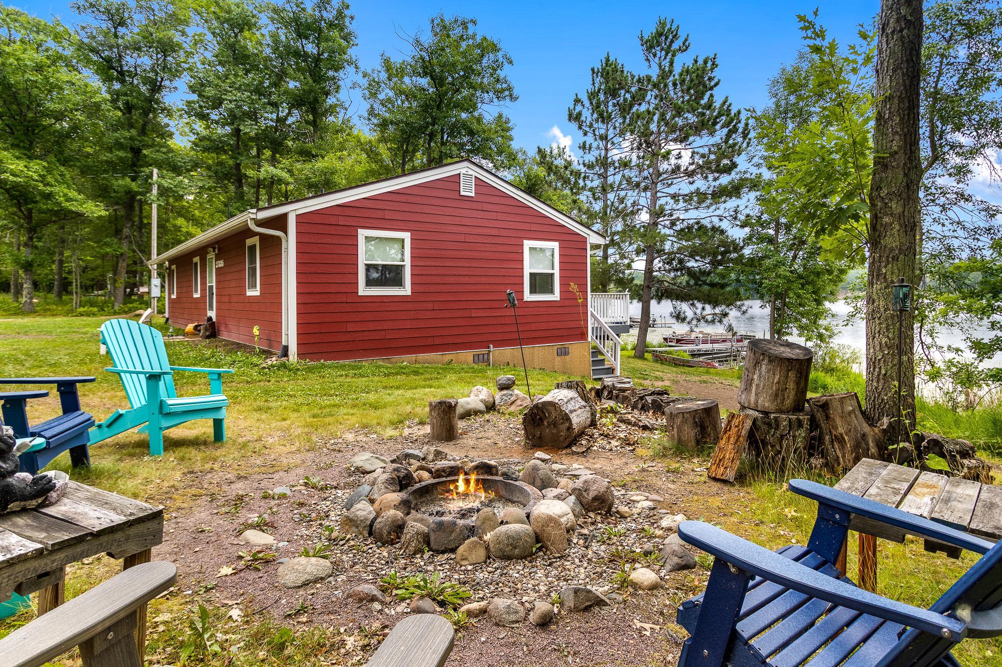 1969 single family home for sale at 27895 438th Lane in Palisade, MN — 3 bed, 1 bath (photo 4 of 25)