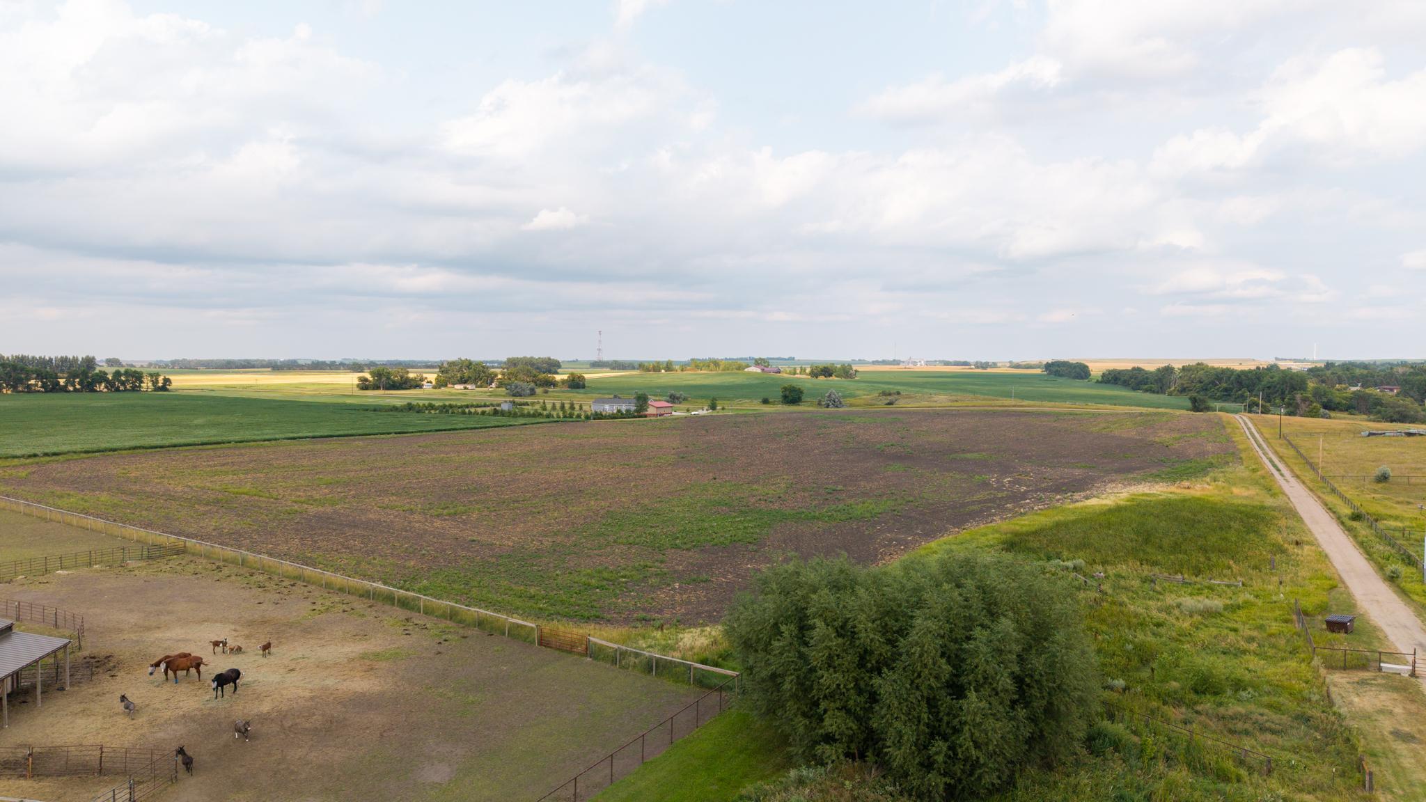 1960 single family home for sale at 3381 119th Avenue SE in Valley City, ND — 4 bed, 2 bath (photo 11 of 31)