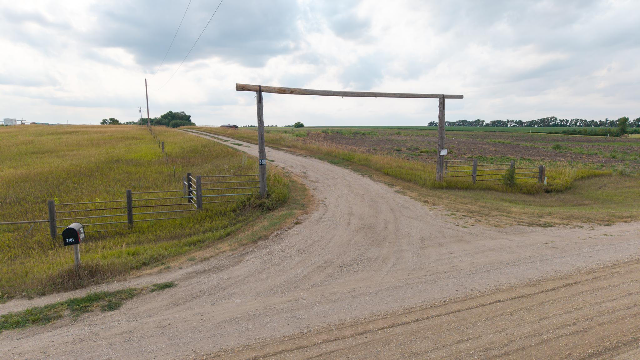 1960 single family home for sale at 3381 119th Avenue SE in Valley City, ND — 4 bed, 2 bath (photo 15 of 31)