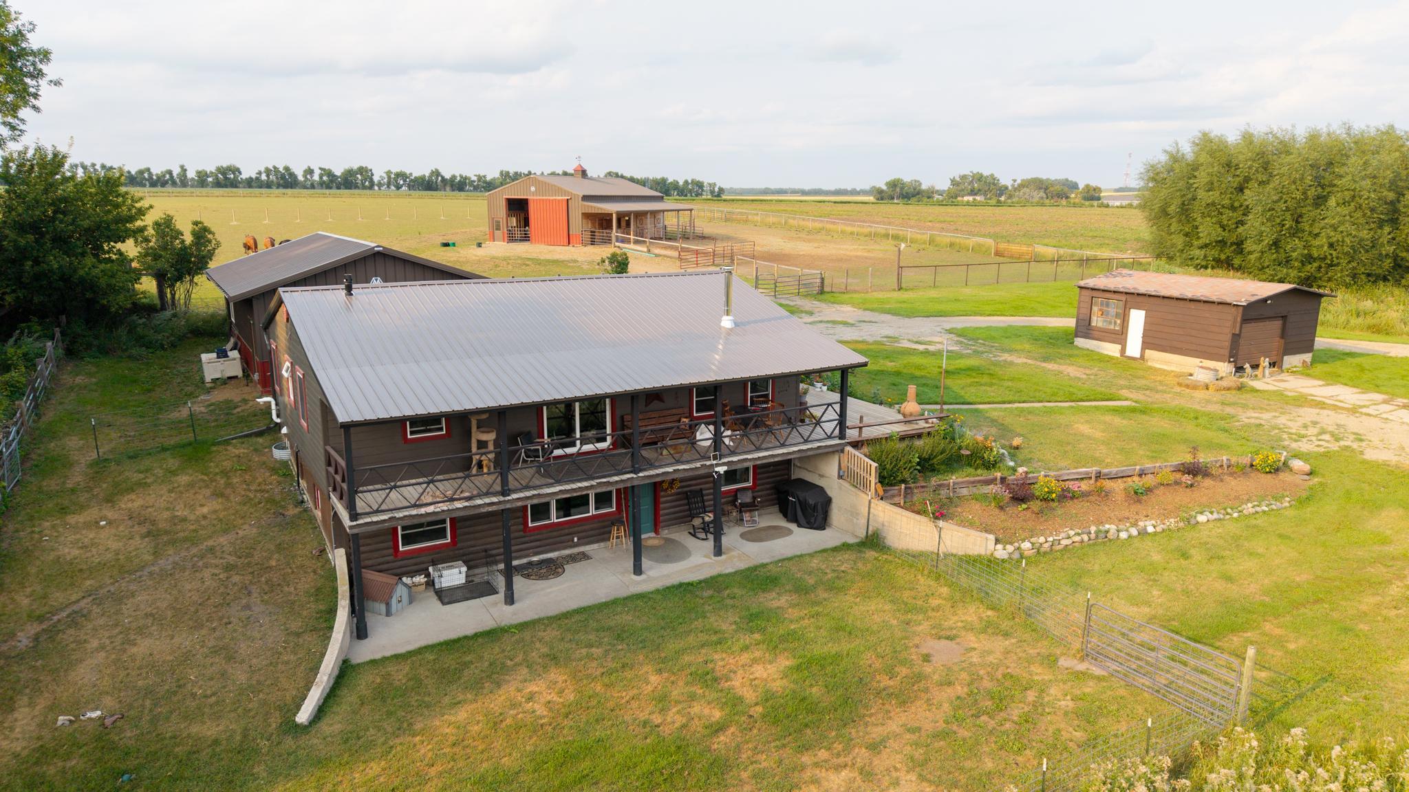 1960 single family home for sale at 3381 119th Avenue SE in Valley City, ND — 4 bed, 2 bath (photo 3 of 31)