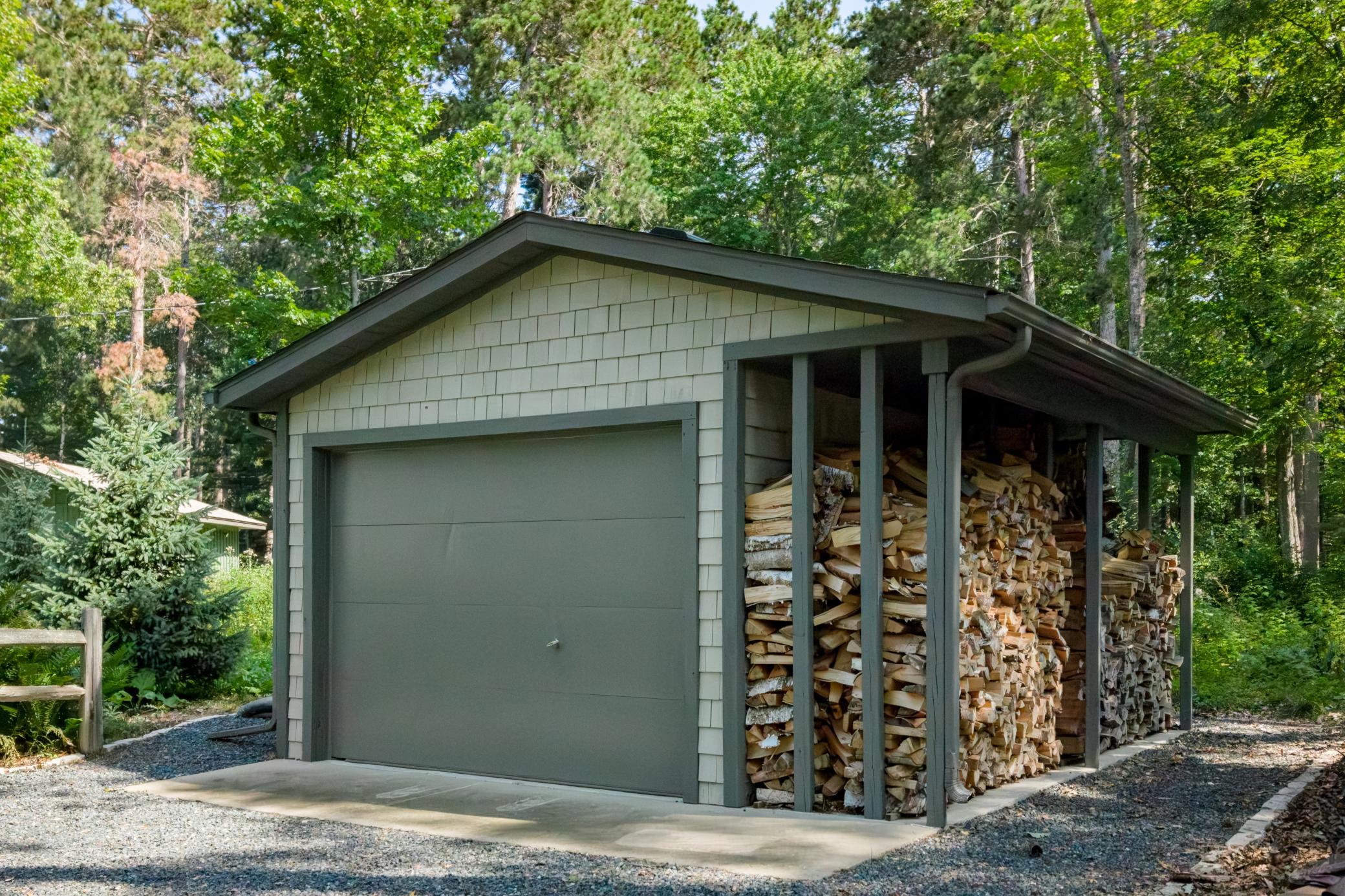2001 single family home for sale at 36289 Bonnie Lakes Road in Crosslake, MN — 5 bed, 4 bath (photo 13 of 15)