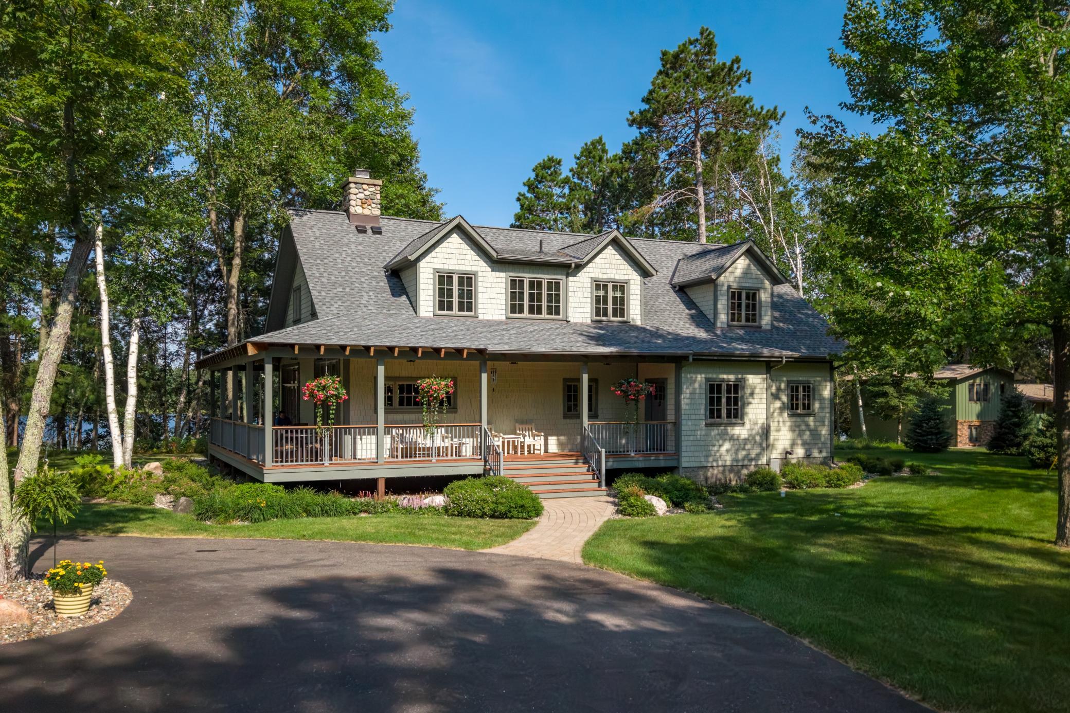2001 single family home for sale at 36289 Bonnie Lakes Road in Crosslake, MN — 5 bed, 4 bath (photo 4 of 15)