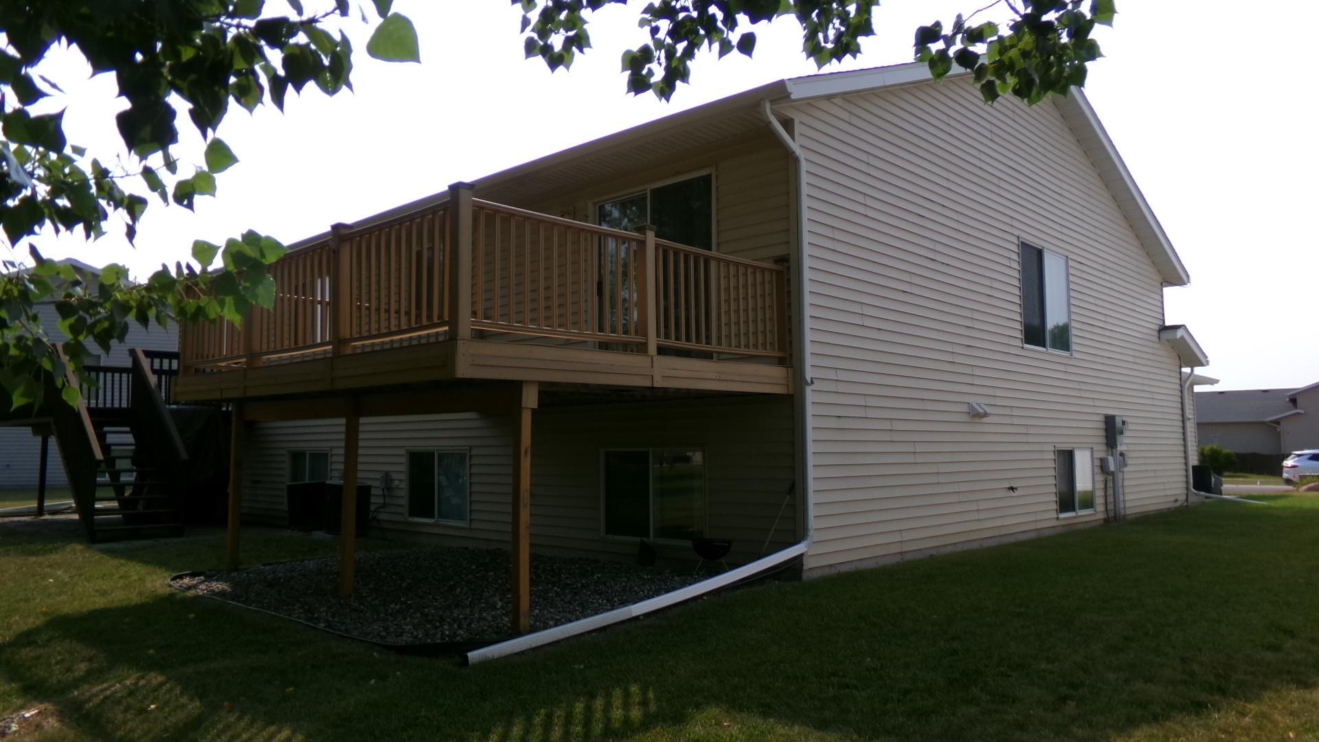 2834 Dakota Park Circle S, Fargo ND 58104 - Photo 4 of 22