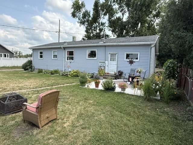 421 NE 4th Street NE, Valley City ND 58072 - Photo 4 of 19