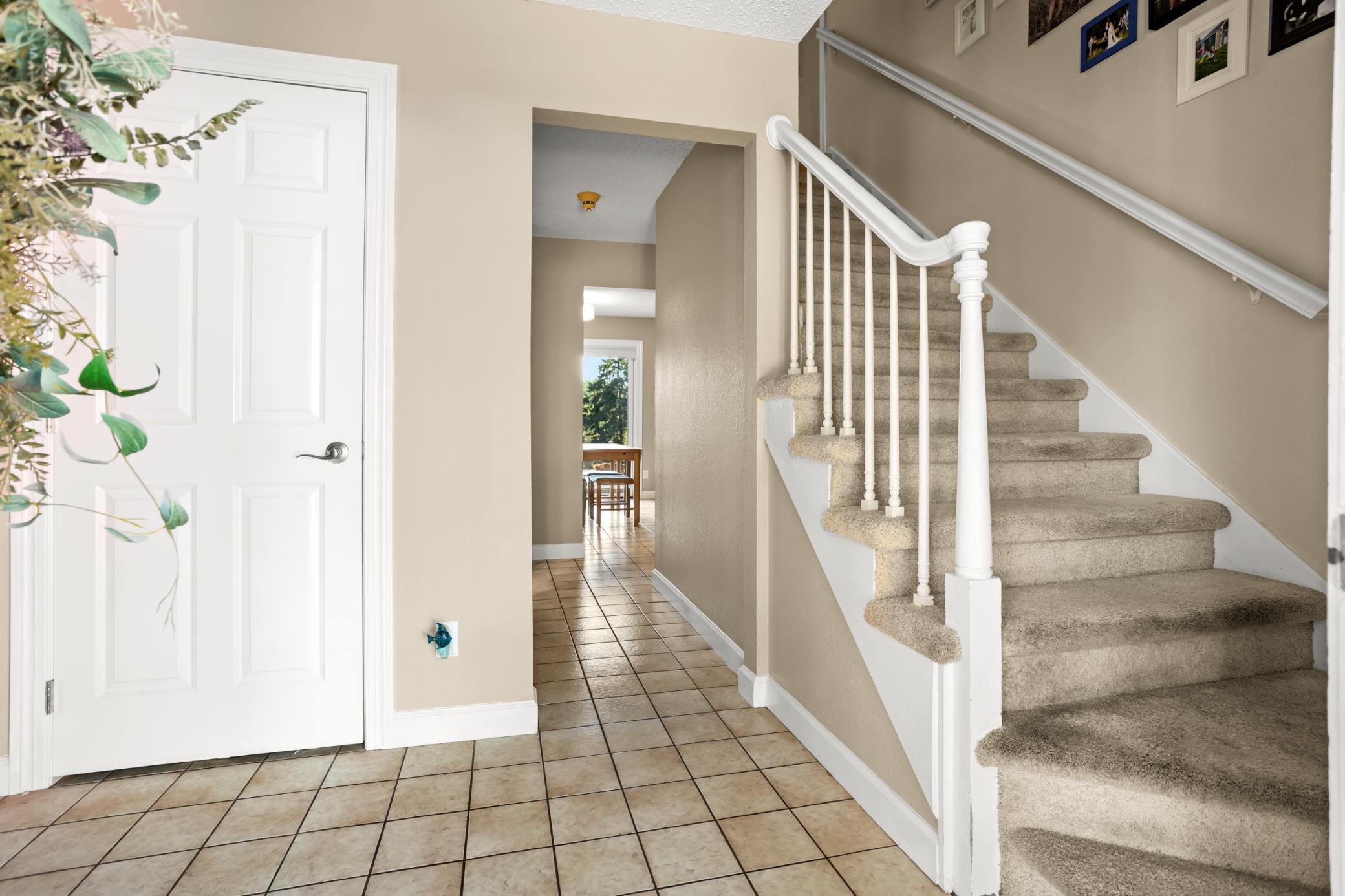 1983 single family home for sale at 2949 Peterson Parkway N in Fargo, ND — 4 bed, 4 bath (photo 2 of 62)