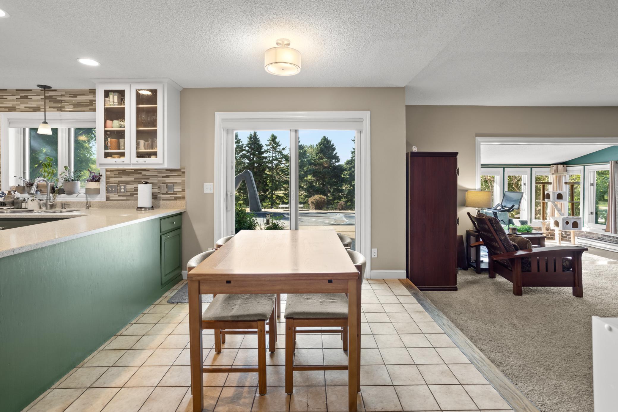 1983 single family home for sale at 2949 Peterson Parkway N in Fargo, ND — 4 bed, 4 bath (photo 13 of 62)