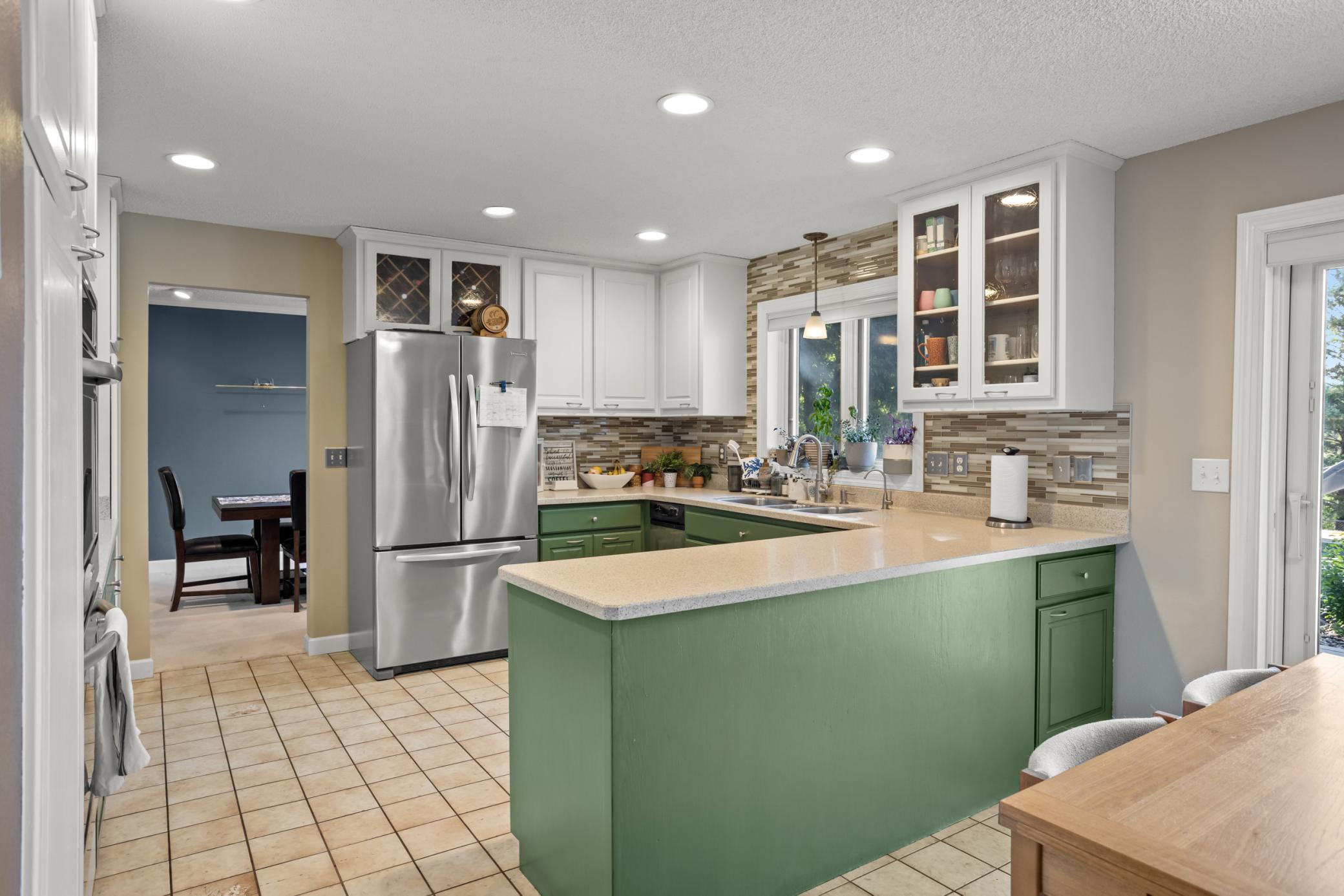 1983 single family home for sale at 2949 Peterson Parkway N in Fargo, ND — 4 bed, 4 bath (photo 14 of 62)