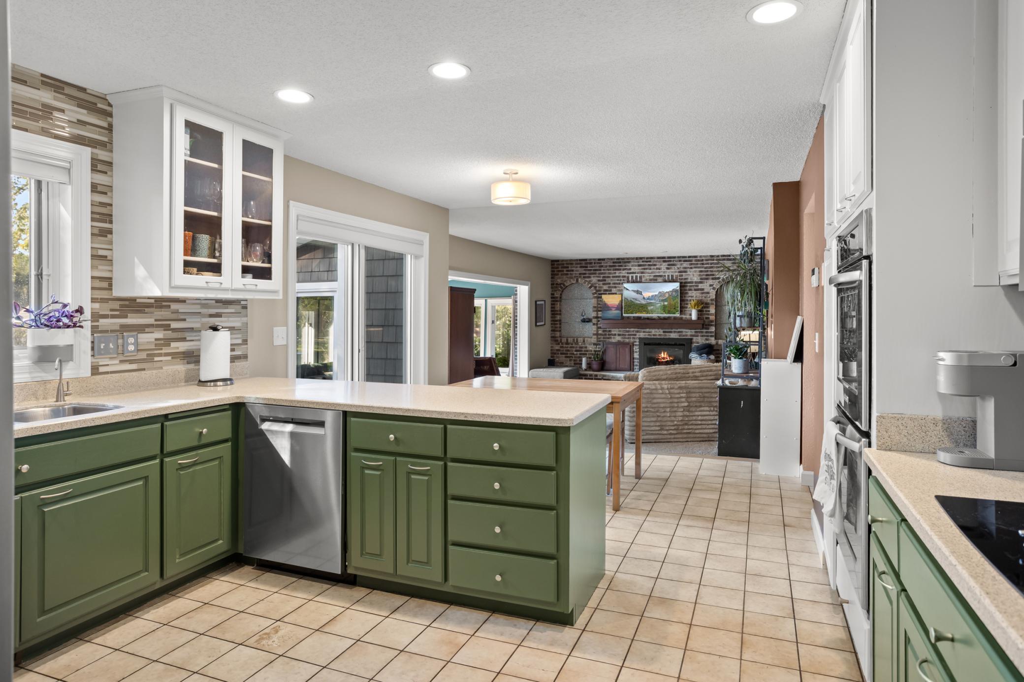 1983 single family home for sale at 2949 Peterson Parkway N in Fargo, ND — 4 bed, 4 bath (photo 15 of 62)