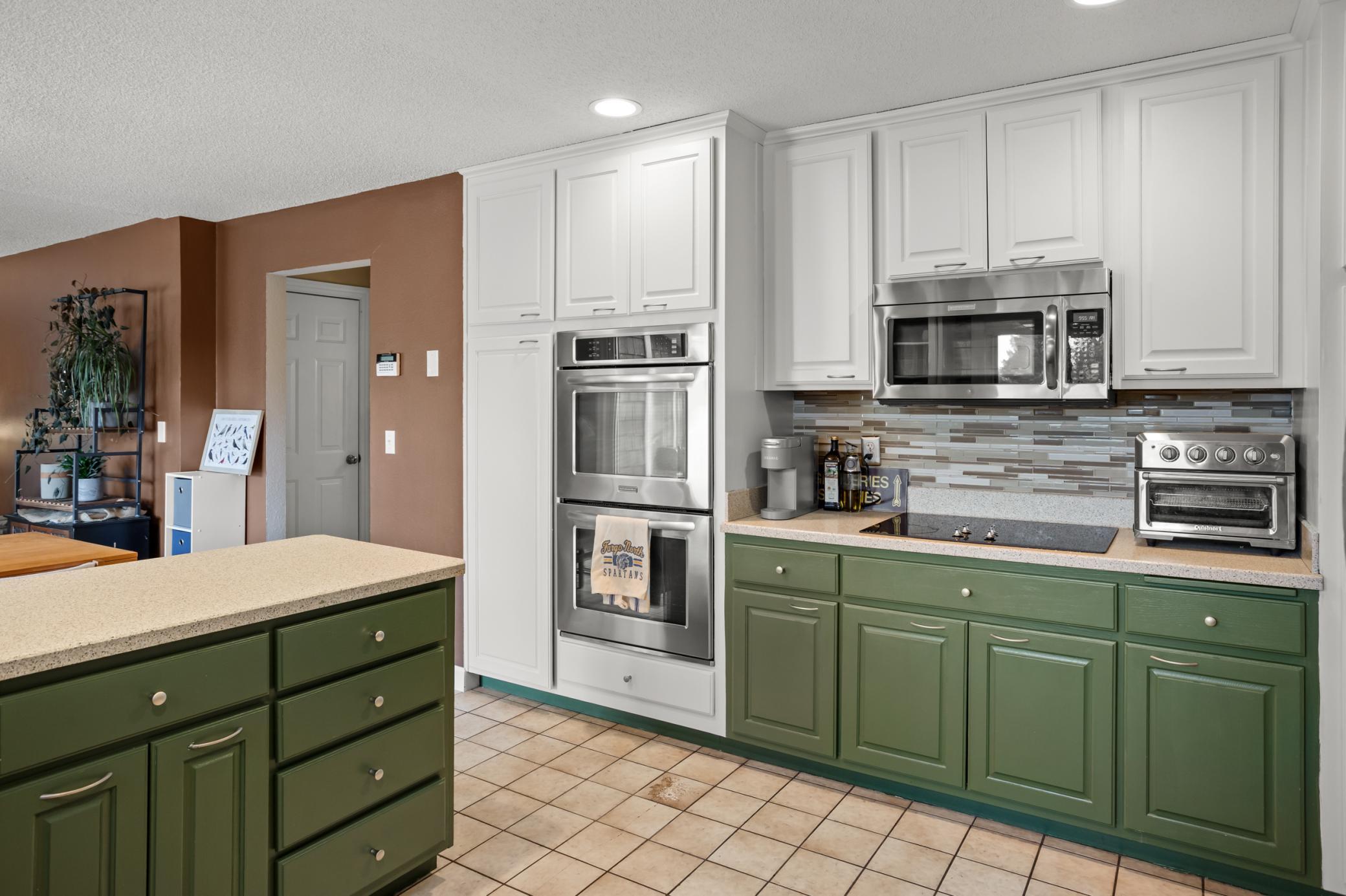 1983 single family home for sale at 2949 Peterson Parkway N in Fargo, ND — 4 bed, 4 bath (photo 16 of 62)