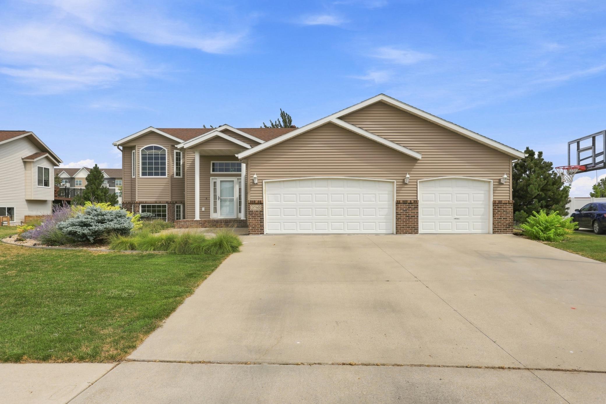 3760 Harrison Street S, Fargo ND 58104 - Photo 2 of 47