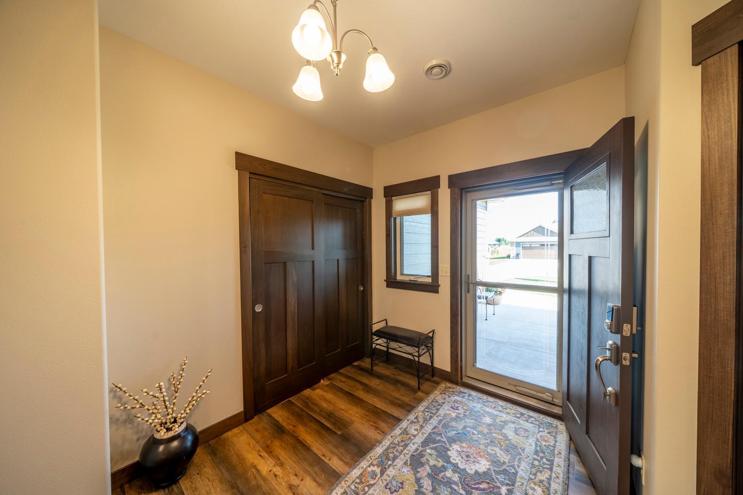 2020 twin home for sale at 841 Lake Forest Circle in Detroit Lakes, MN — 2 bed, 2 bath (photo 11 of 28)
