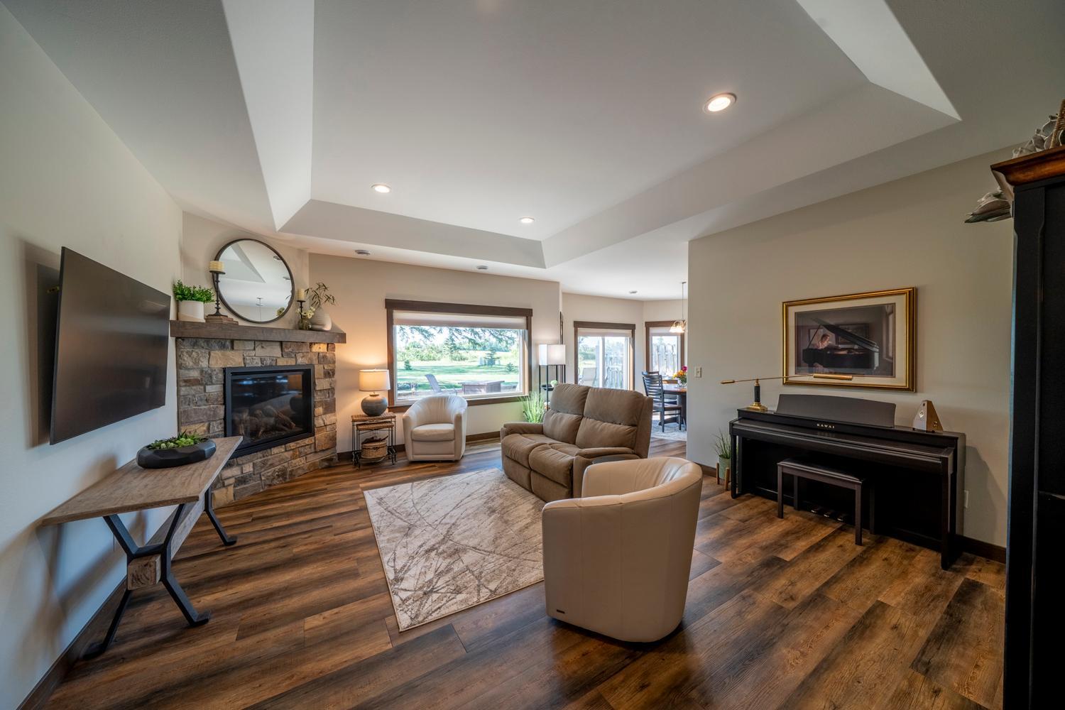 2020 twin home for sale at 841 Lake Forest Circle in Detroit Lakes, MN — 2 bed, 2 bath (photo 17 of 28)
