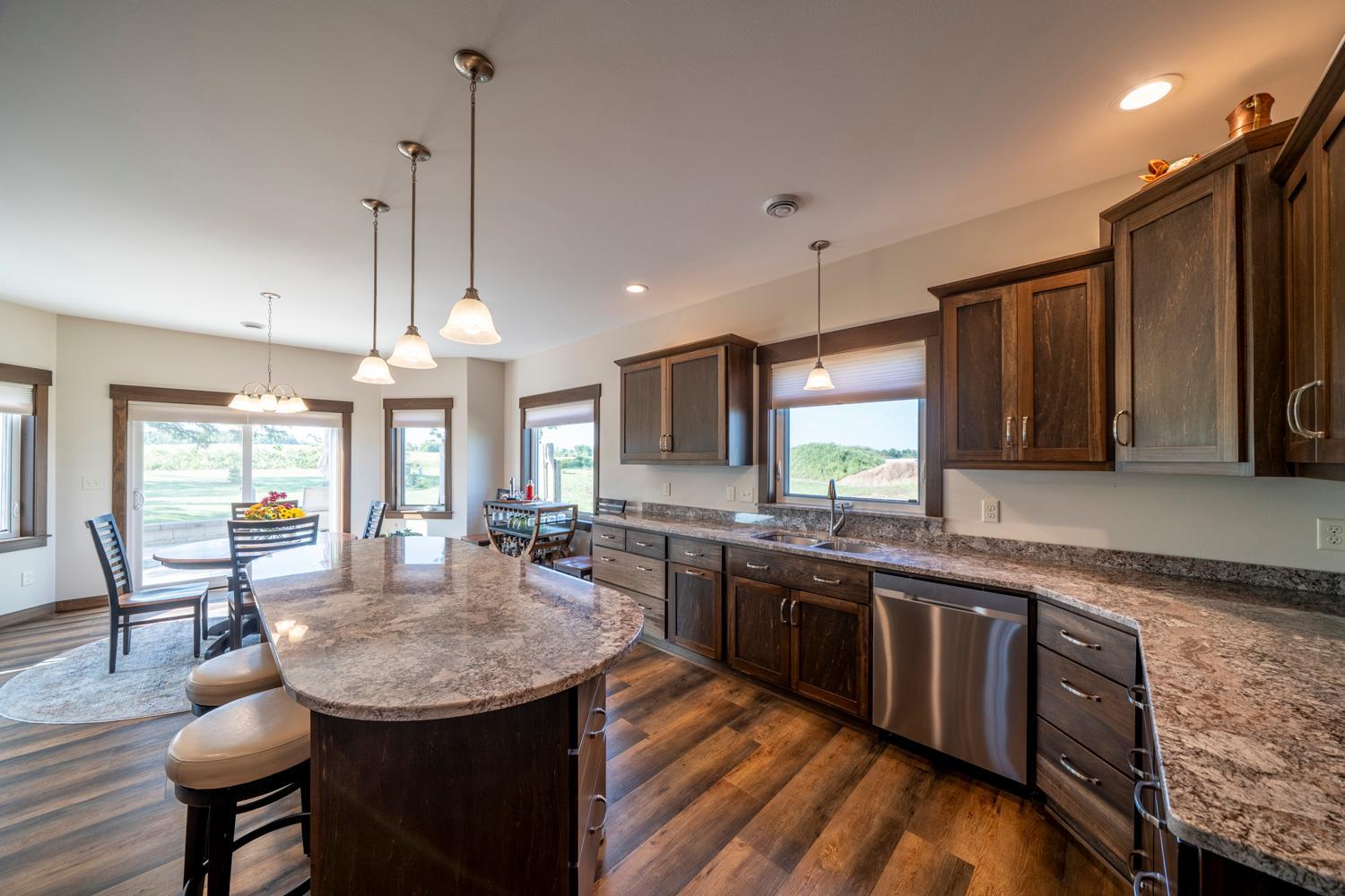 2020 twin home for sale at 841 Lake Forest Circle in Detroit Lakes, MN — 2 bed, 2 bath (photo 24 of 28)