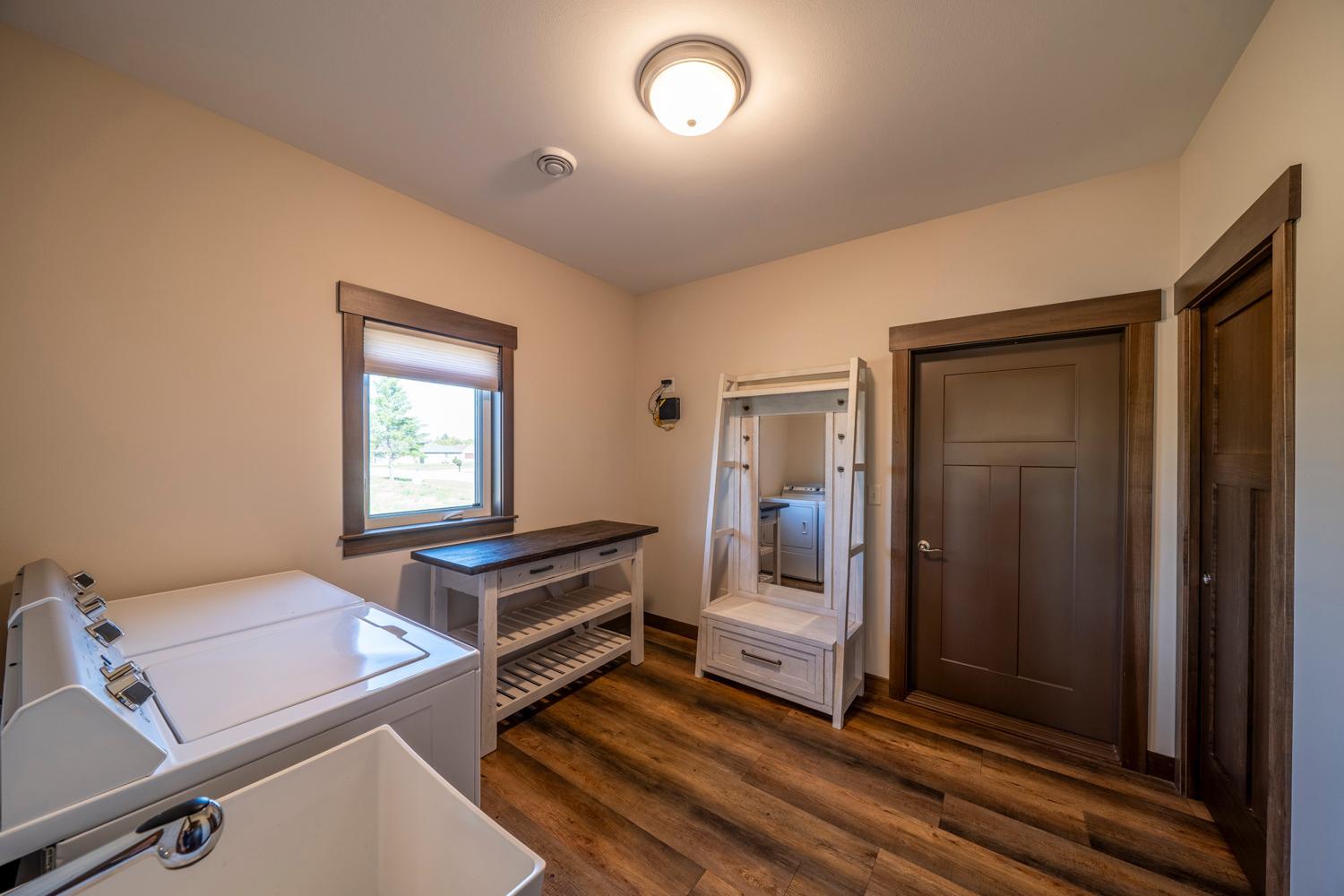 2020 twin home for sale at 841 Lake Forest Circle in Detroit Lakes, MN — 2 bed, 2 bath (photo 25 of 28)