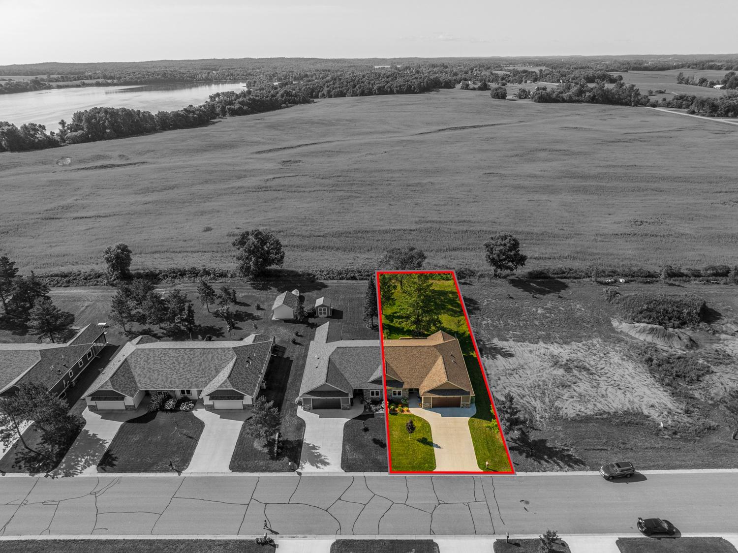 2020 twin home for sale at 841 Lake Forest Circle in Detroit Lakes, MN — 2 bed, 2 bath (photo 8 of 28)