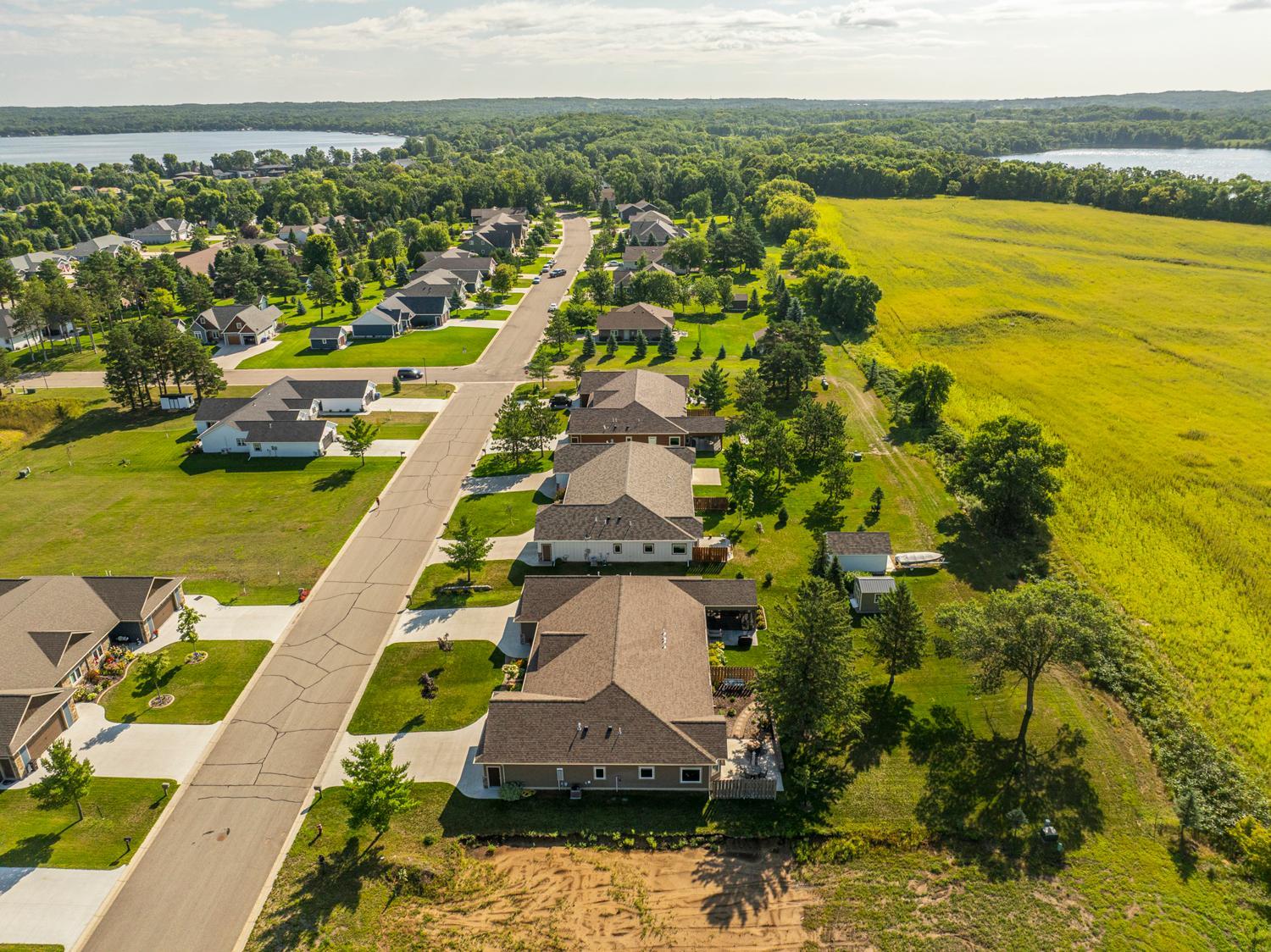 2020 twin home for sale at 841 Lake Forest Circle in Detroit Lakes, MN — 2 bed, 2 bath (photo 10 of 28)