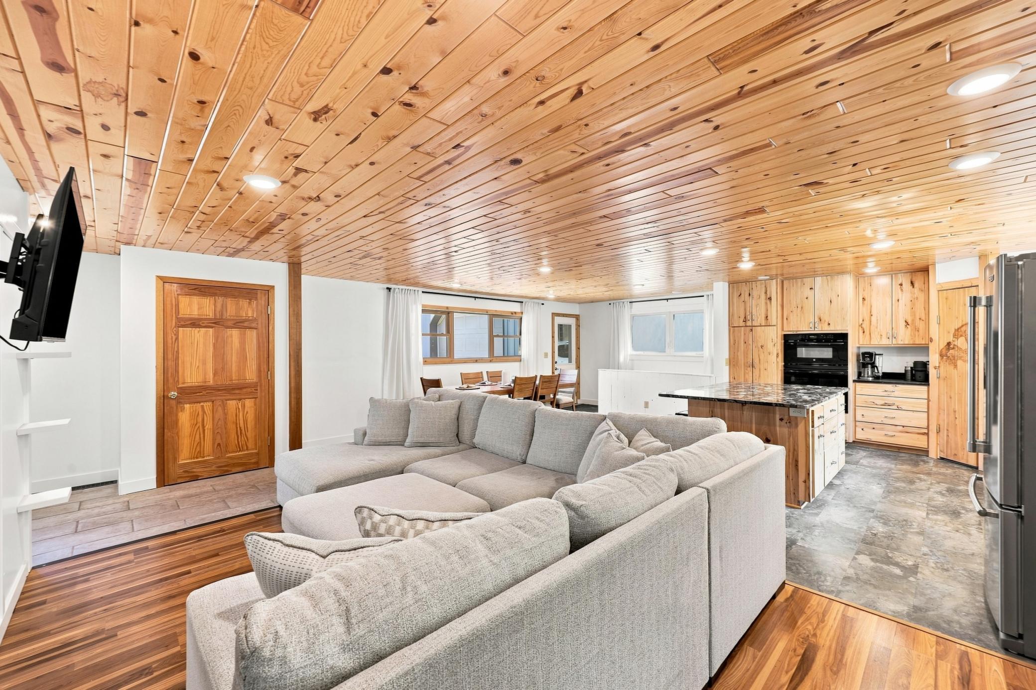 1930 single family home for sale at 30909 Eagle Lake Road in Frazee, MN — 1 bed, 2 bath (photo 11 of 33)