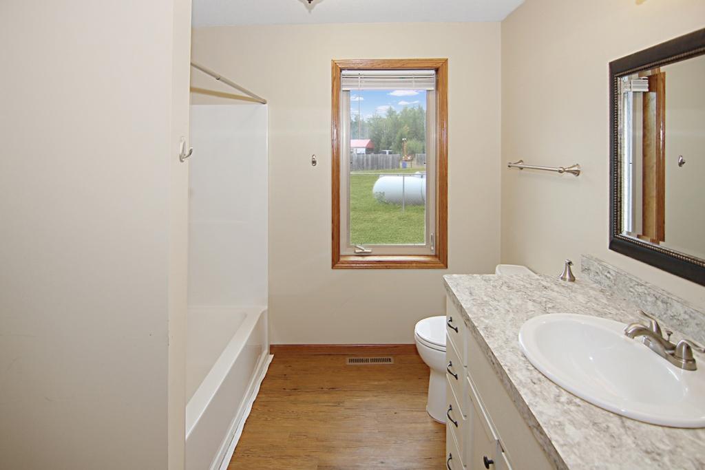 1950 single family home for sale at 13184 County Road 8 in Brainerd, MN — 3 bed, 2 bath (photo 14 of 34)