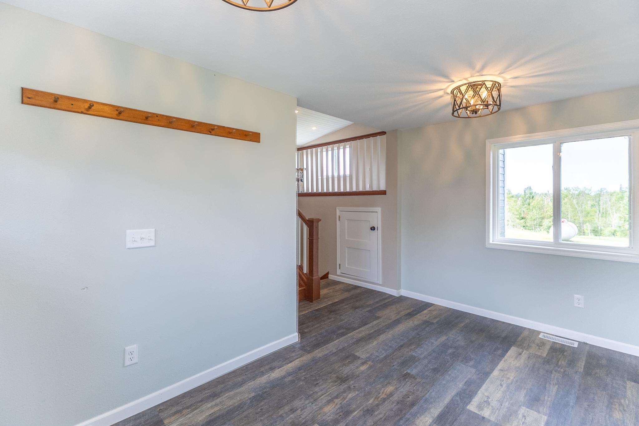1978 single family home for sale at 9650 Twain Drive SW in Bemidji, MN — 4 bed, 3 bath (photo 8 of 75)