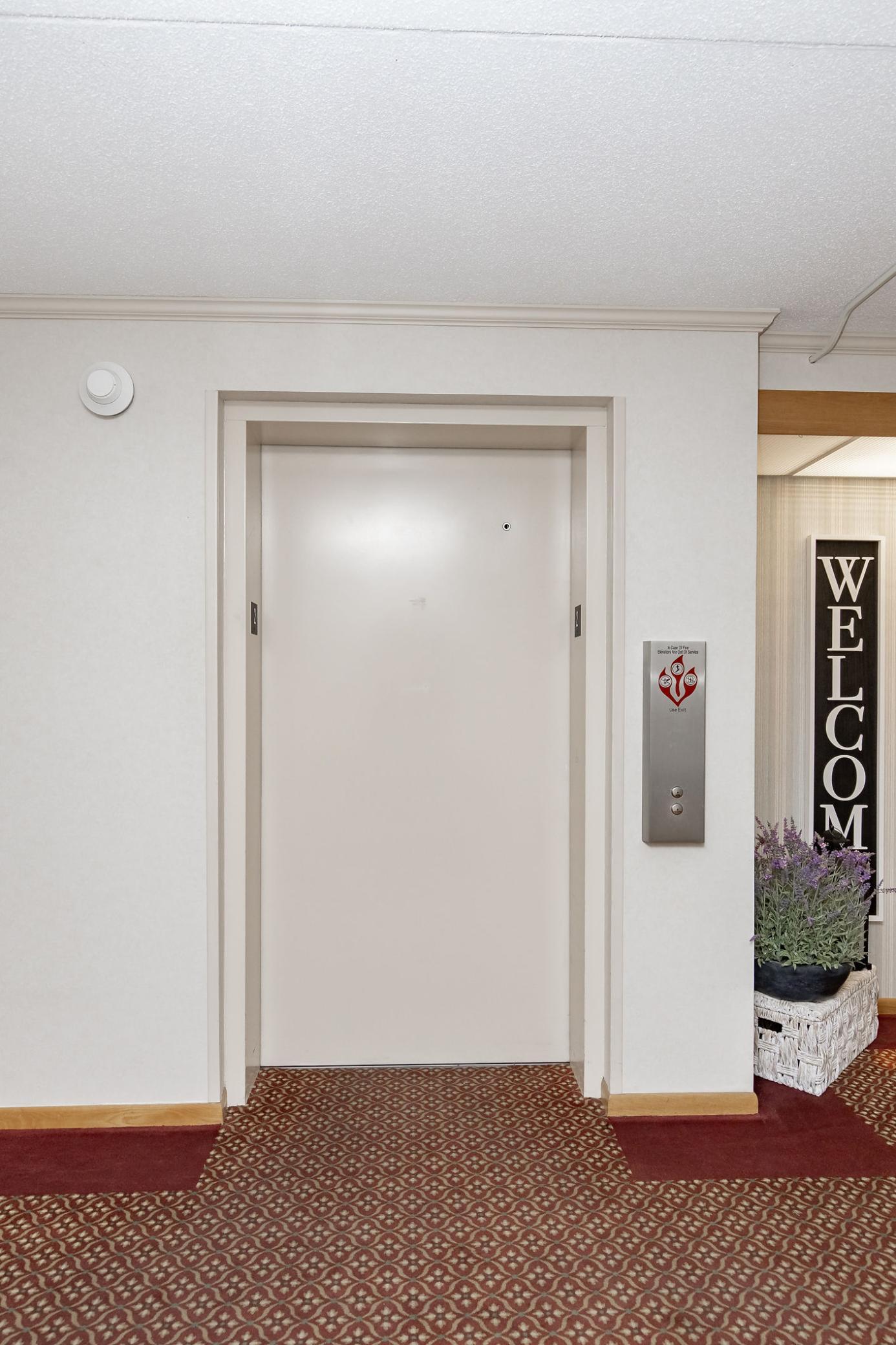1979 condo for sale at 105 3rd Street N, Unit 201 in Moorhead, MN — 2 bed, 2 bath (photo 13 of 72)