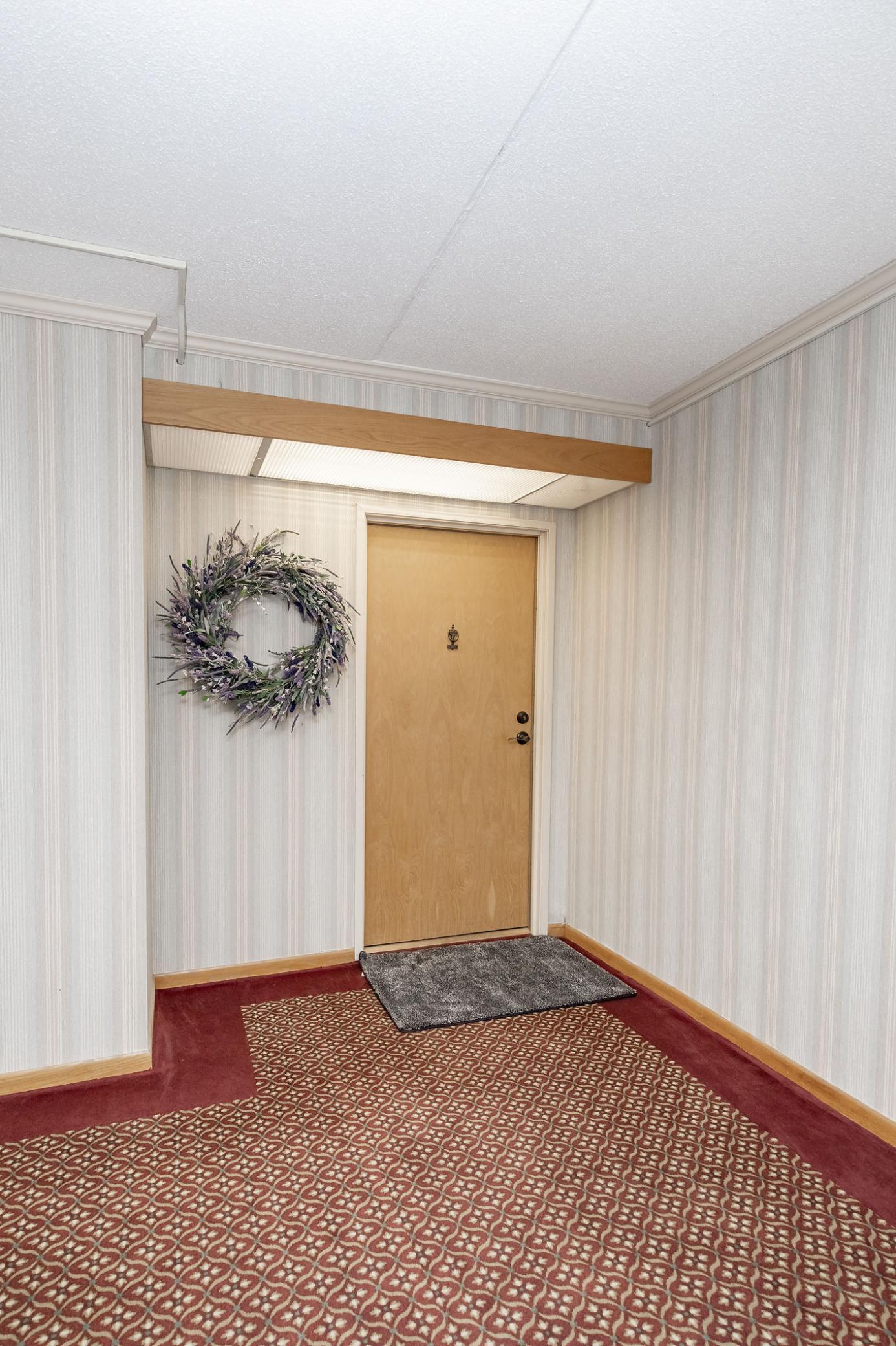 1979 condo for sale at 105 3rd Street N, Unit 201 in Moorhead, MN — 2 bed, 2 bath (photo 17 of 72)