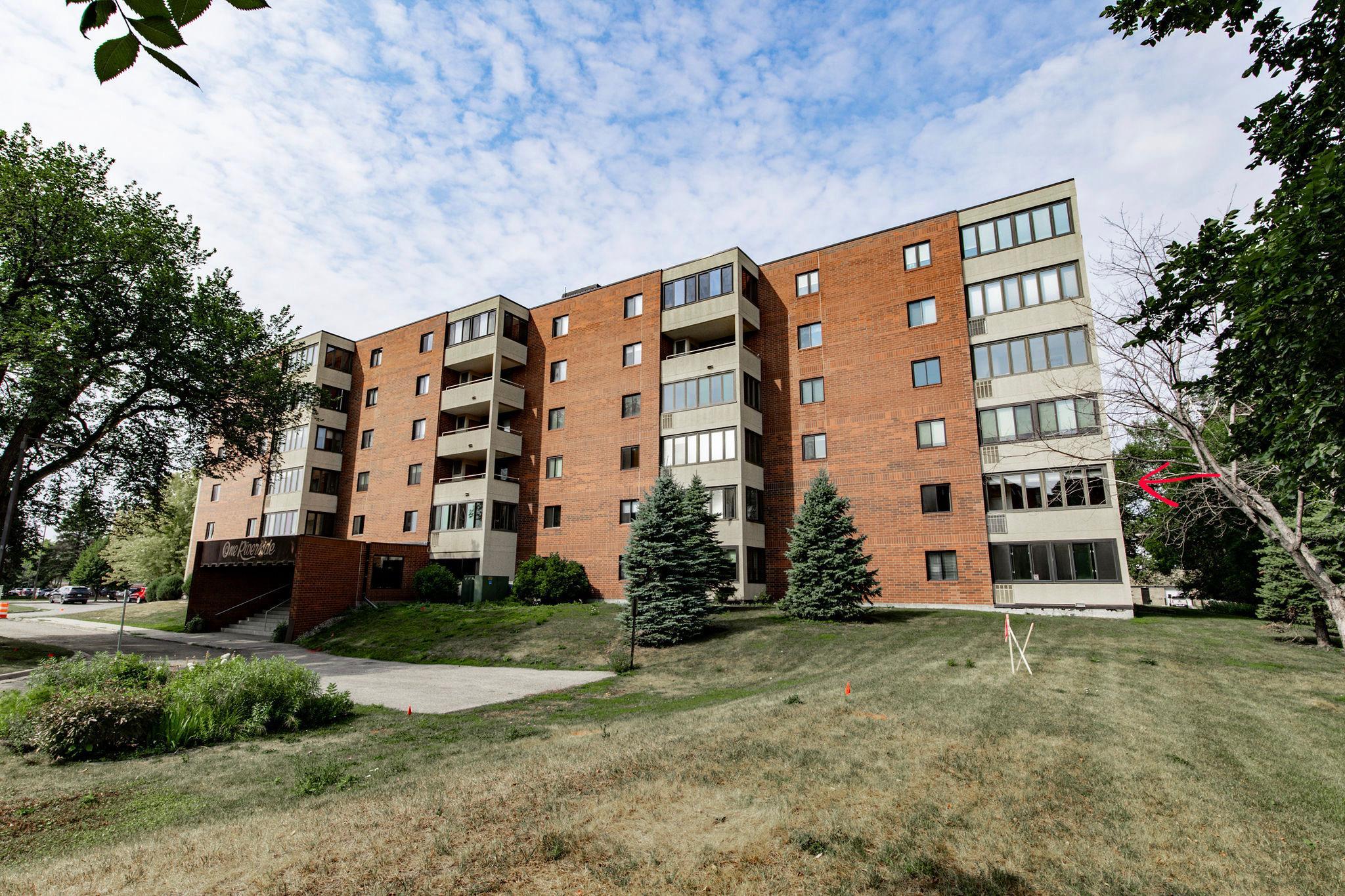 1979 condo for sale at 105 3rd Street N, Unit 201 in Moorhead, MN — 2 bed, 2 bath (photo 3 of 72)