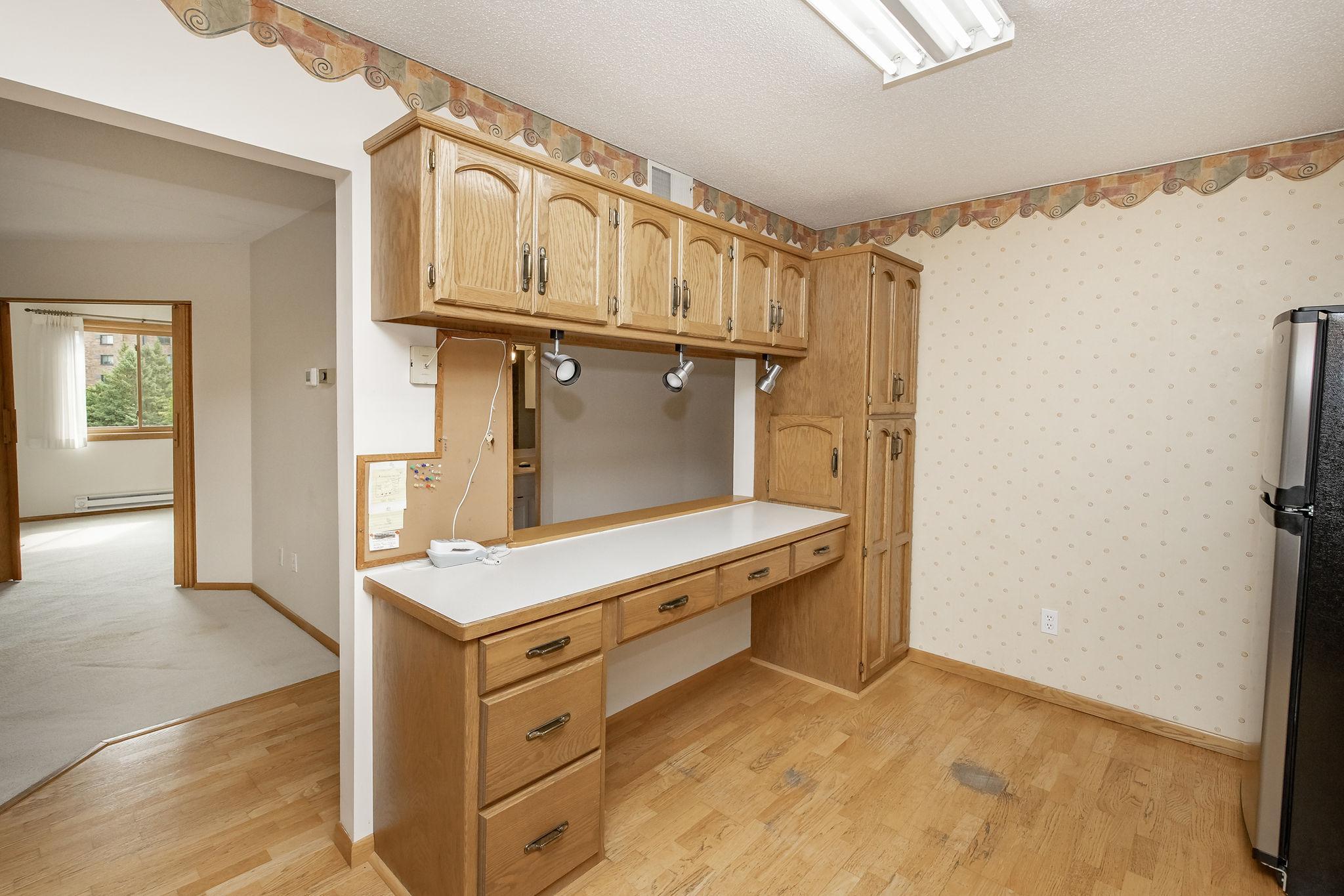 1979 condo for sale at 105 3rd Street N, Unit 201 in Moorhead, MN — 2 bed, 2 bath (photo 37 of 72)