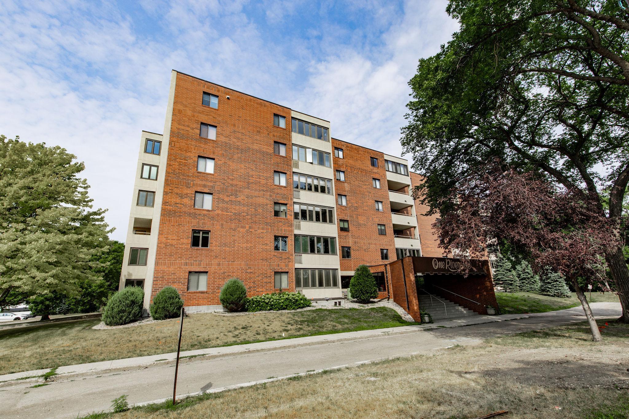 1979 condo for sale at 105 3rd Street N, Unit 201 in Moorhead, MN — 2 bed, 2 bath (photo 5 of 72)