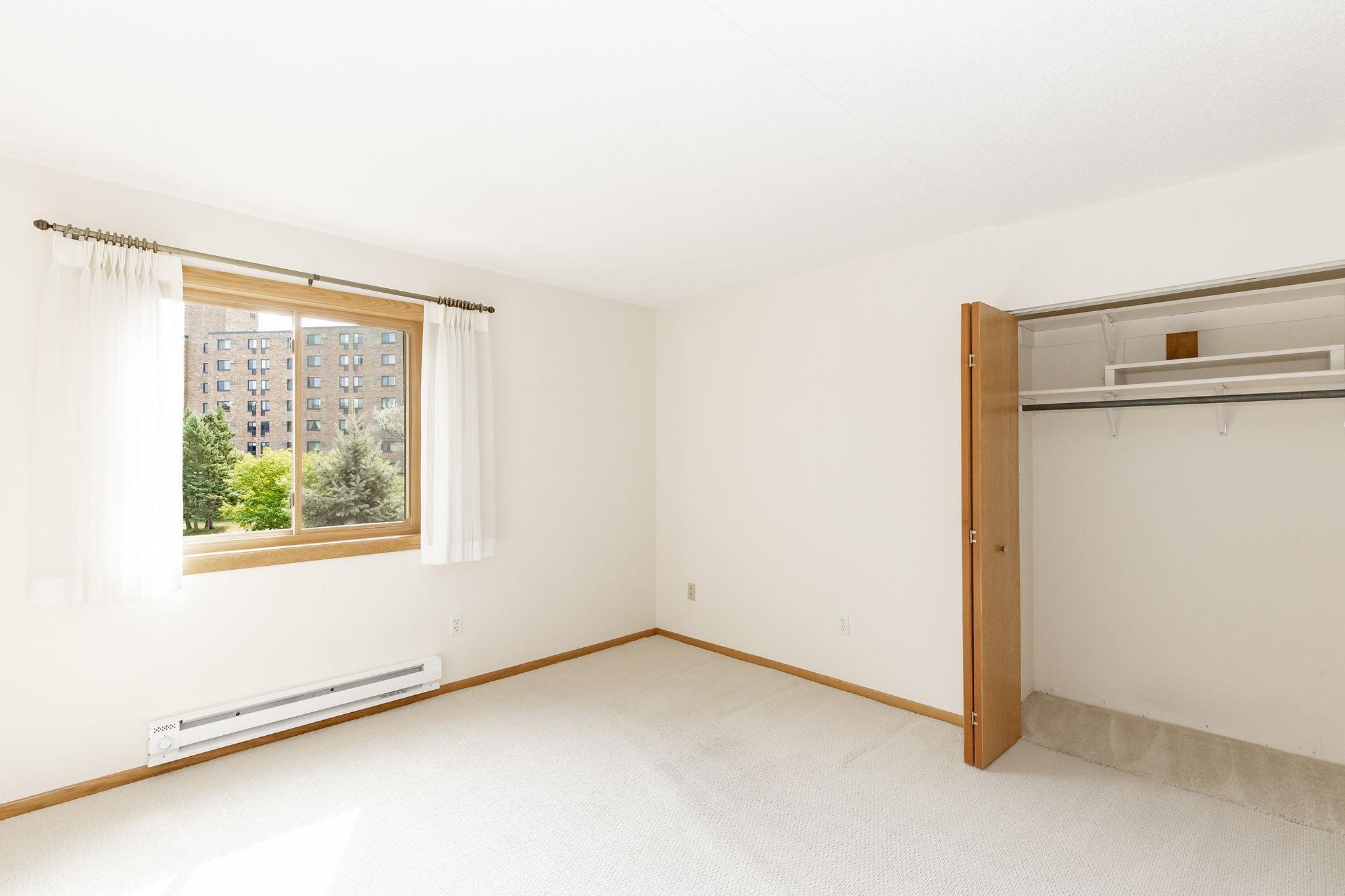 1979 condo for sale at 105 3rd Street N, Unit 201 in Moorhead, MN — 2 bed, 2 bath (photo 46 of 72)